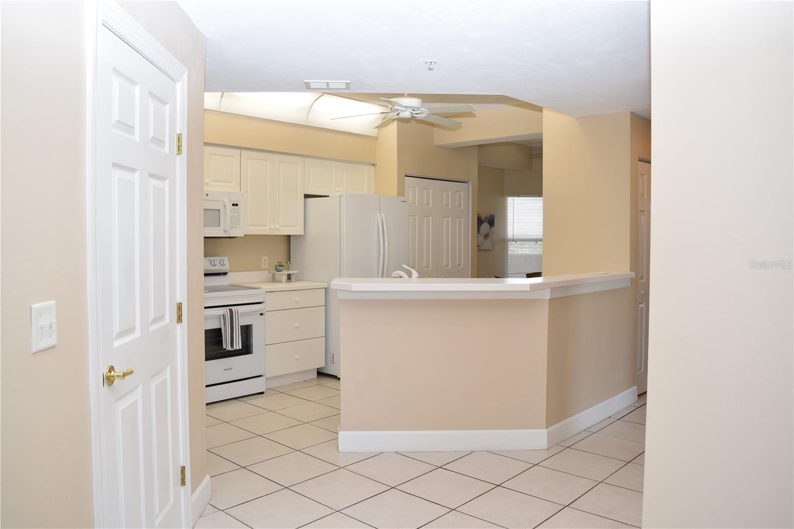 Image 13 of 35 For 426 Bouchelle Drive 401