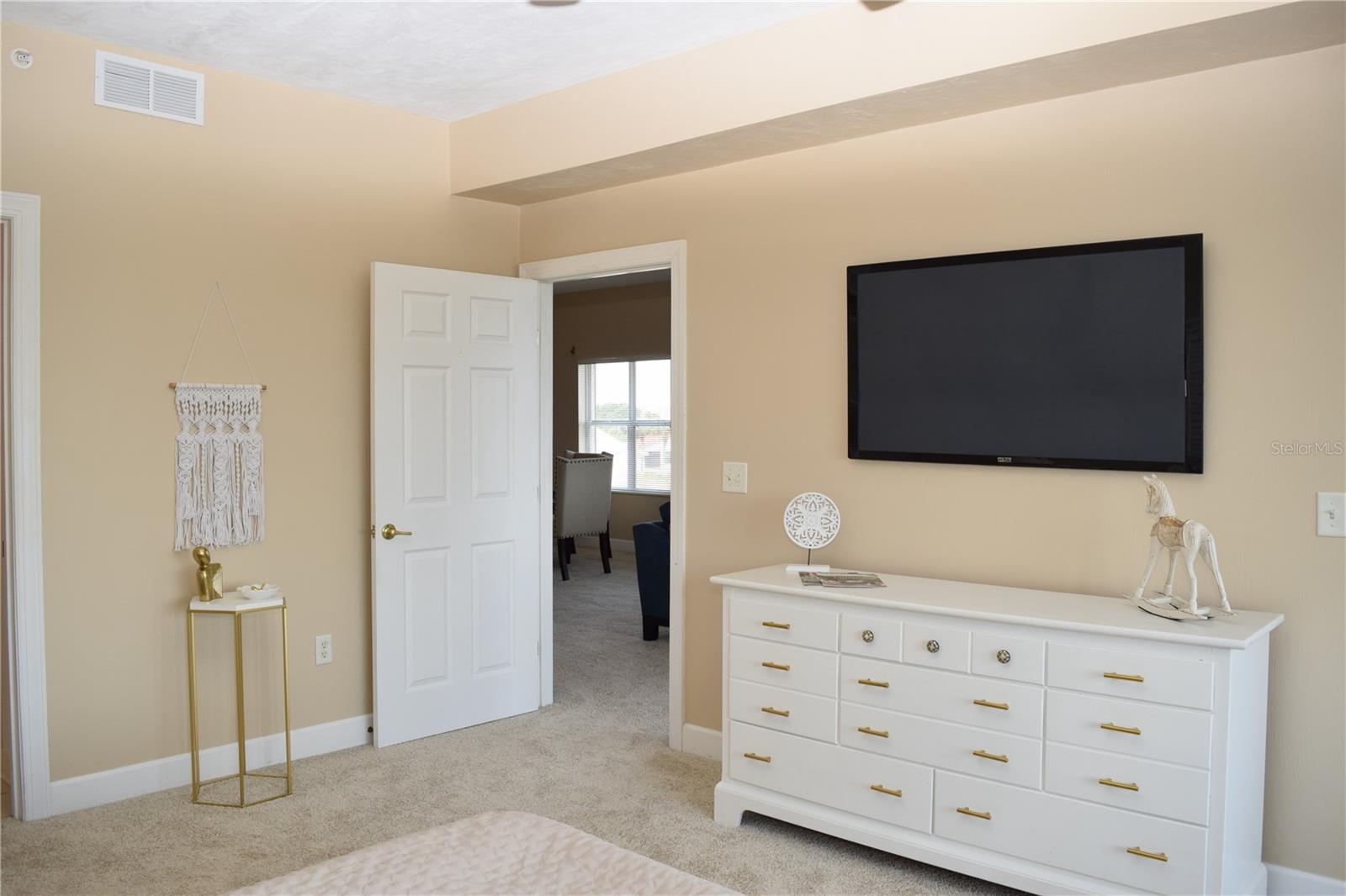Image 23 of 35 For 426 Bouchelle Drive 401