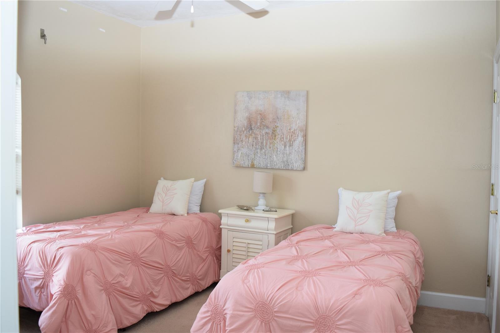 Image 28 of 35 For 426 Bouchelle Drive 401
