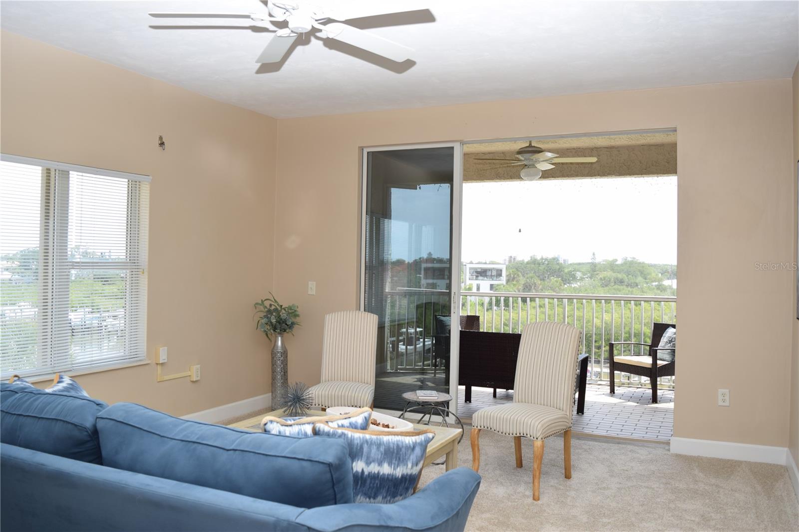 Image 4 of 35 For 426 Bouchelle Drive 401