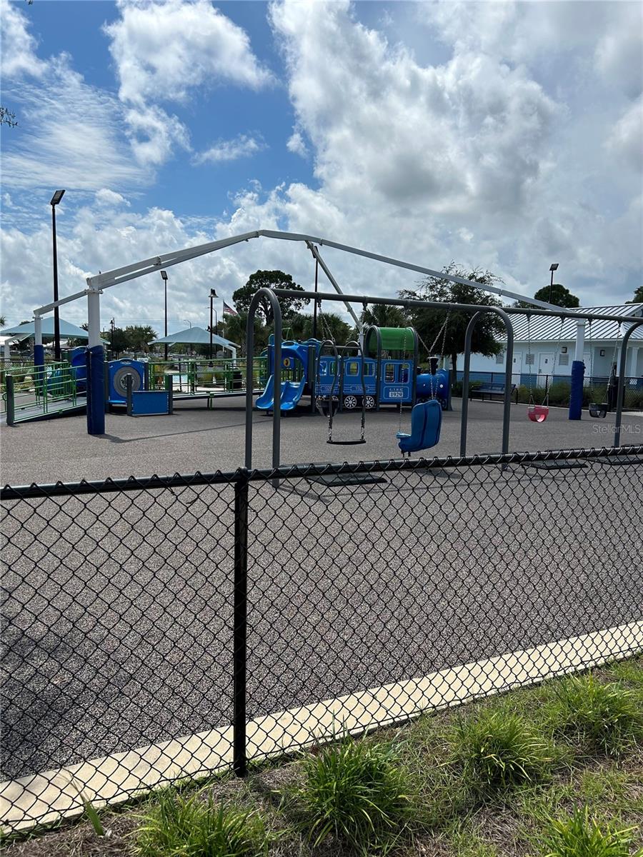 Image 41 of 54 For 1627 Umbrella Tree Drive