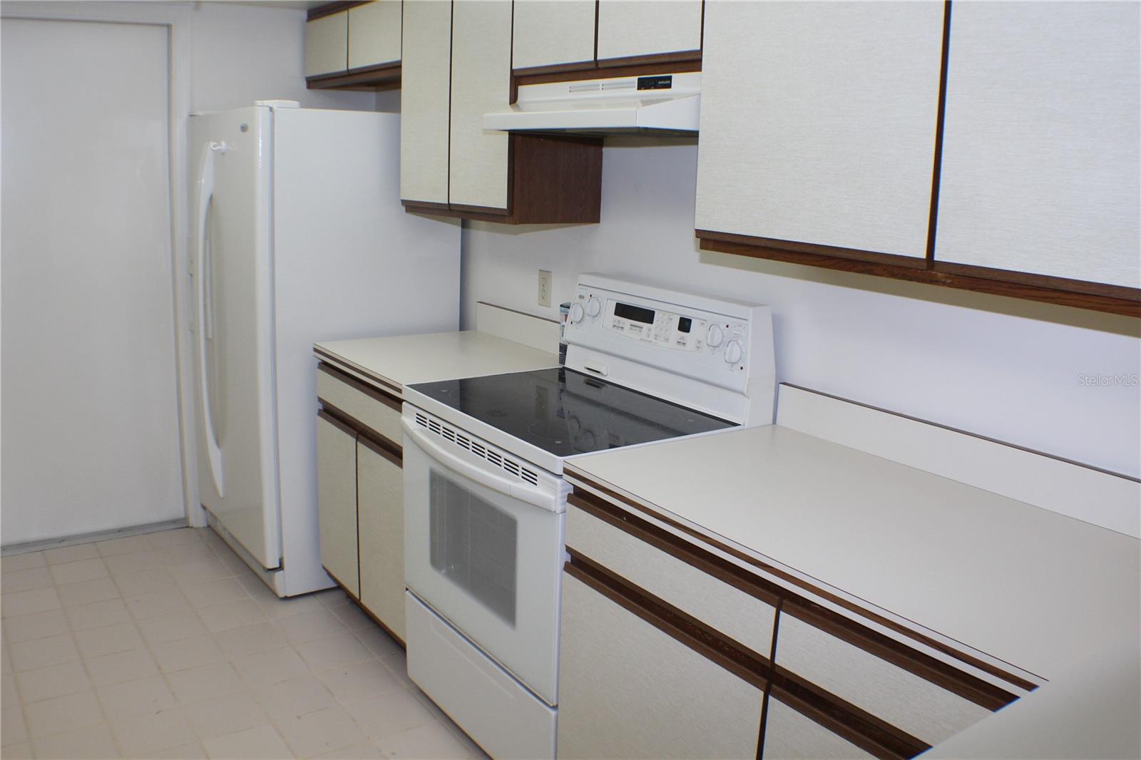 Image 3 of 17 For 2243 Deerwood Drive