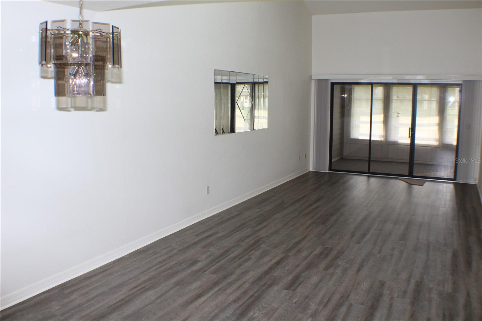 Image 5 of 17 For 2243 Deerwood Drive