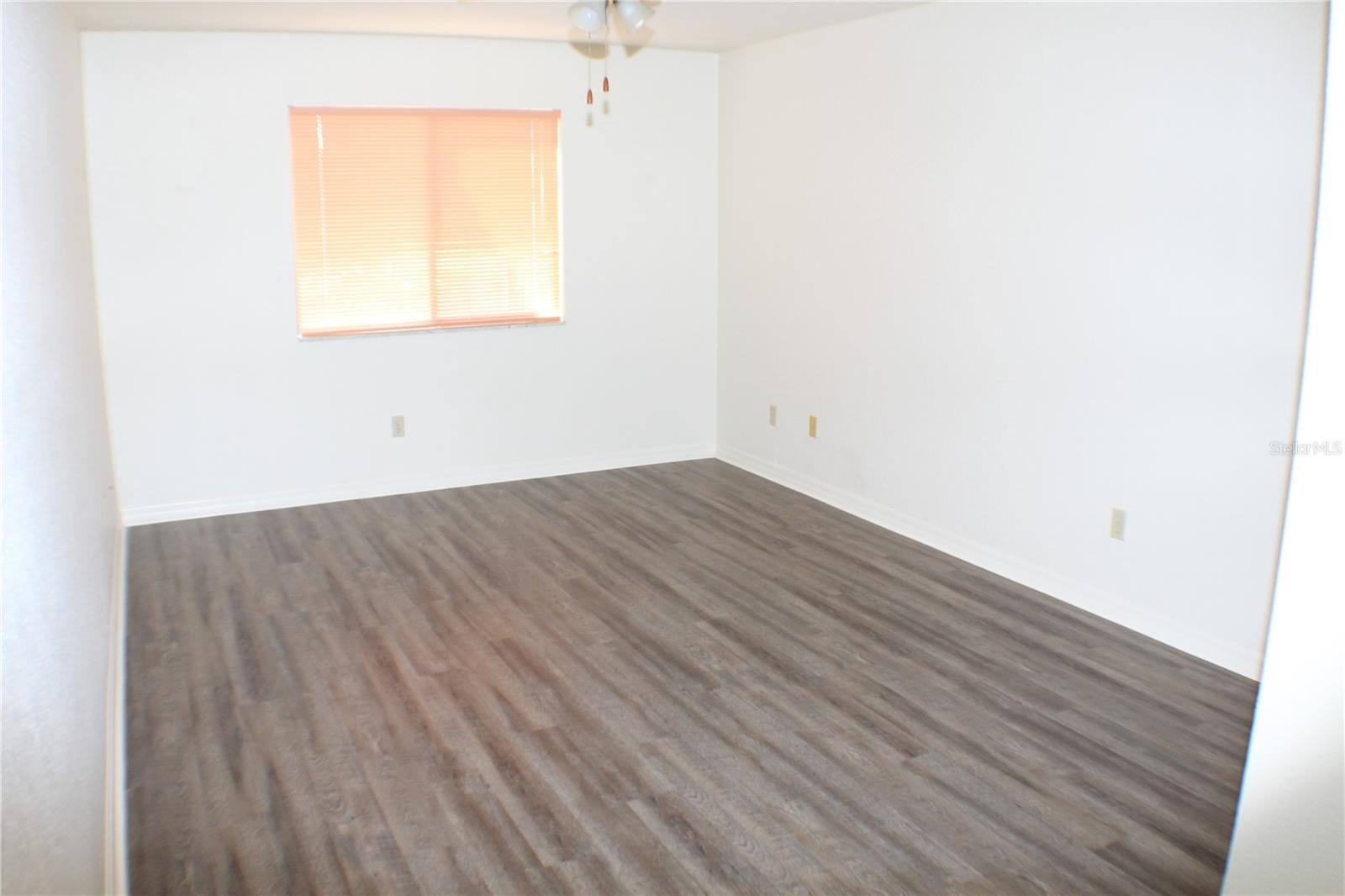 Image 9 of 17 For 2243 Deerwood Drive