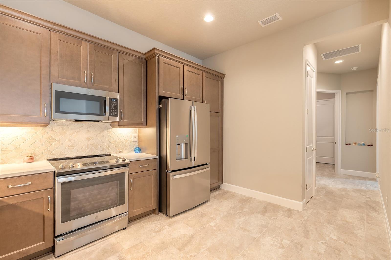 Image 25 of 45 For 6456 Roseberry Court