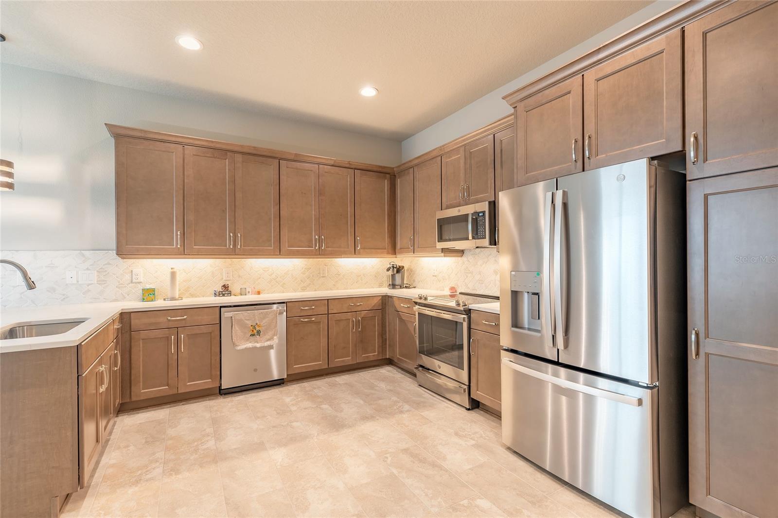 Image 6 of 45 For 6456 Roseberry Court