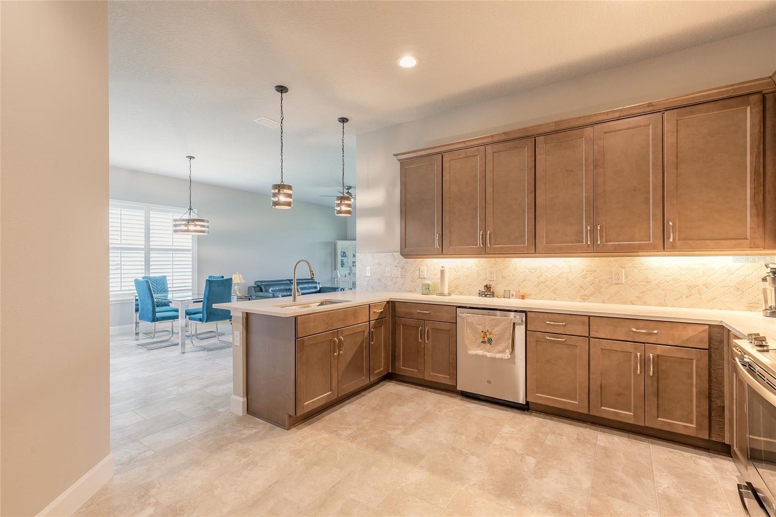 Image 7 of 45 For 6456 Roseberry Court