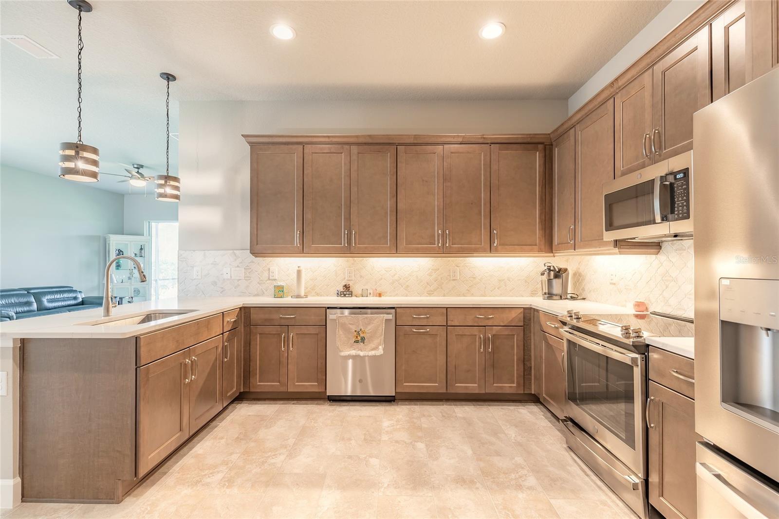 Image 8 of 45 For 6456 Roseberry Court