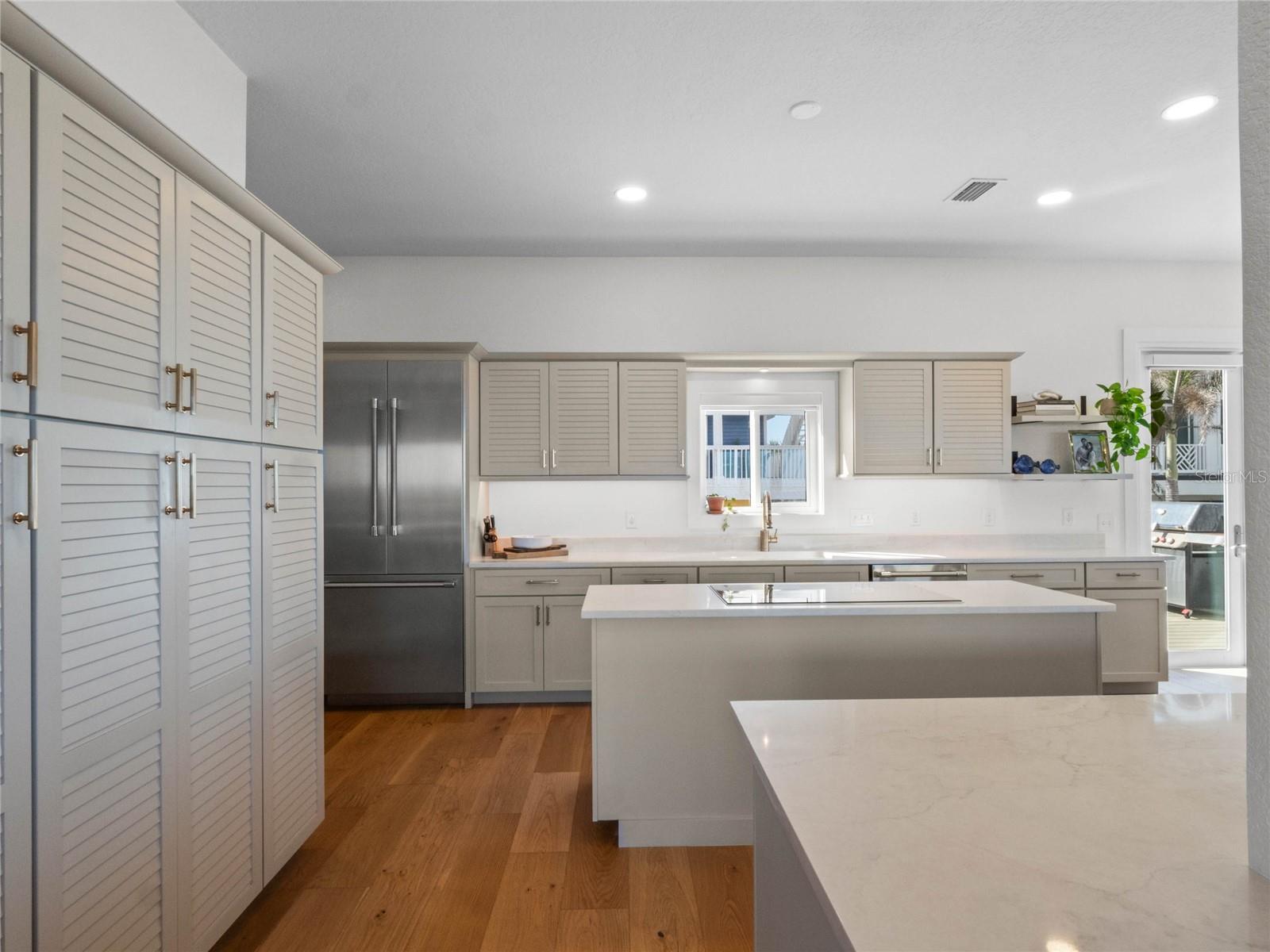 Image 11 of 55 For 6530 Atlantic Avenue