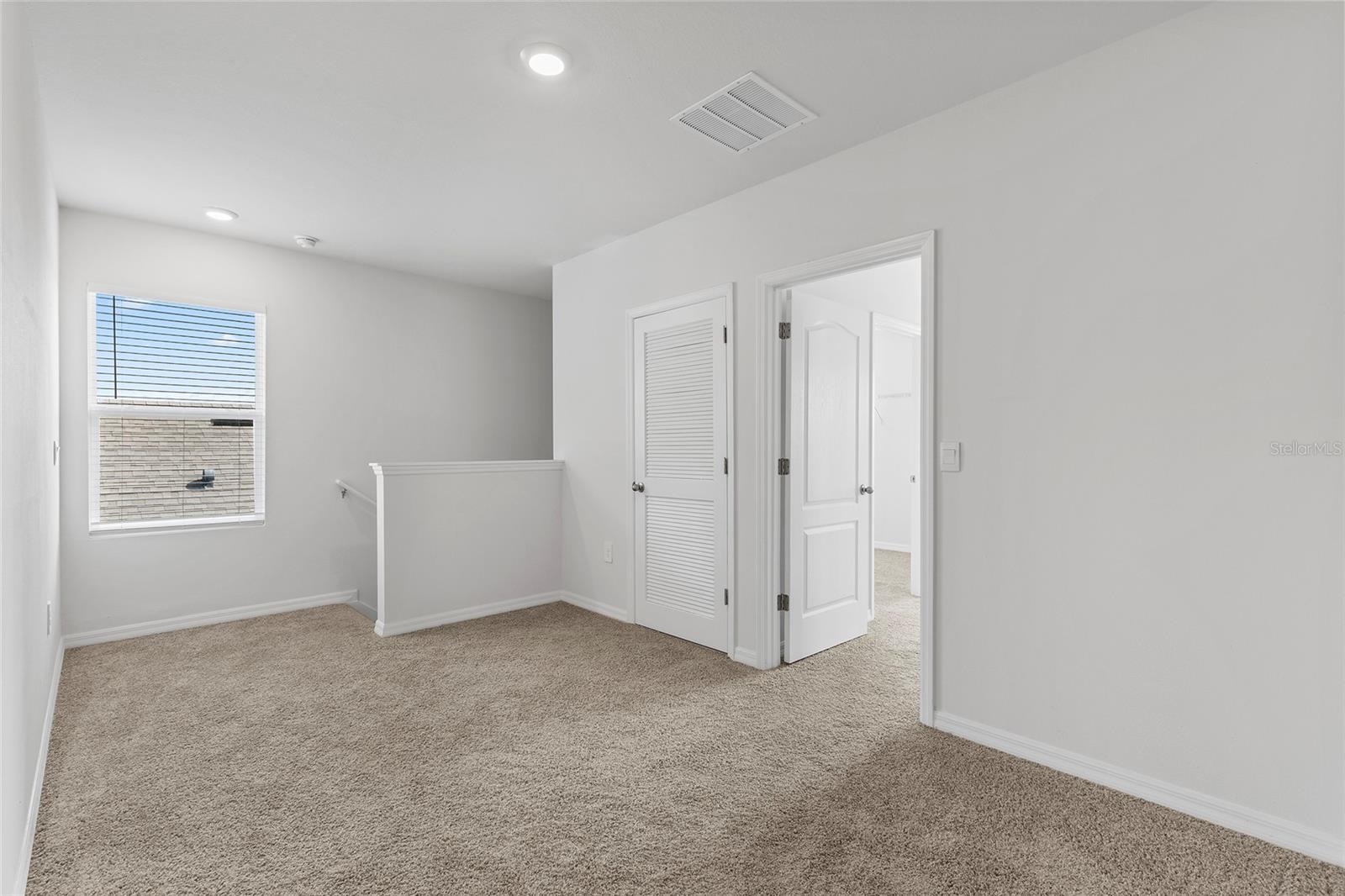 Image 17 of 28 For 326 Caryota Court