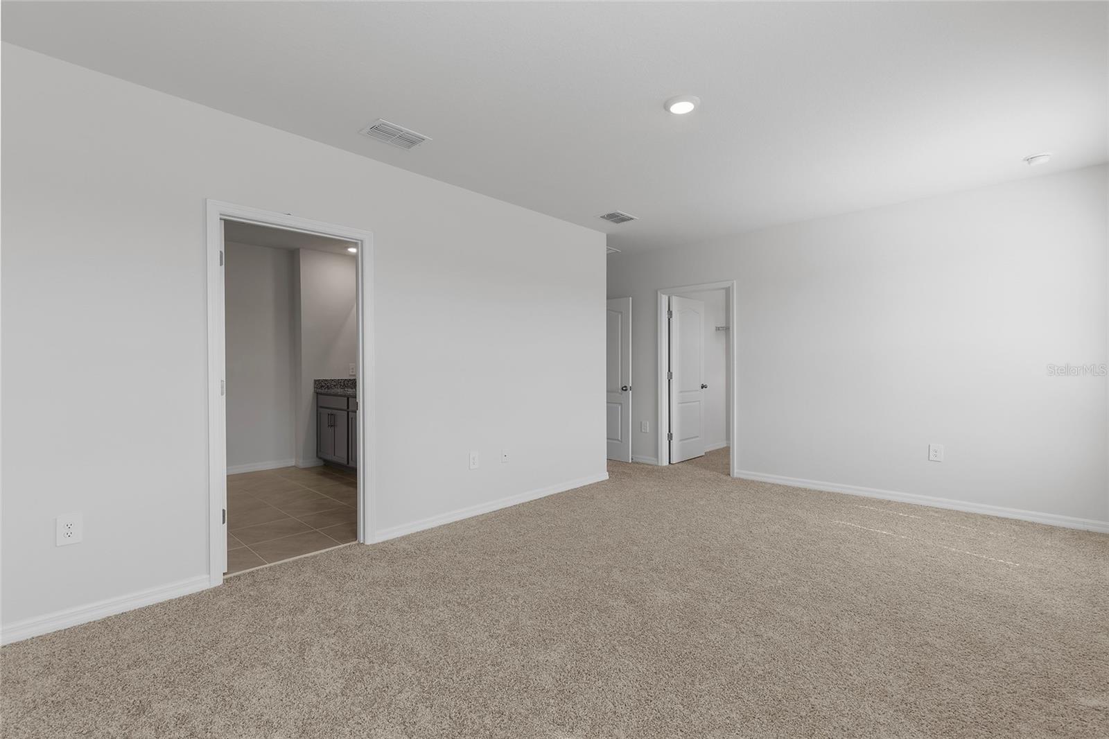 Image 19 of 28 For 326 Caryota Court