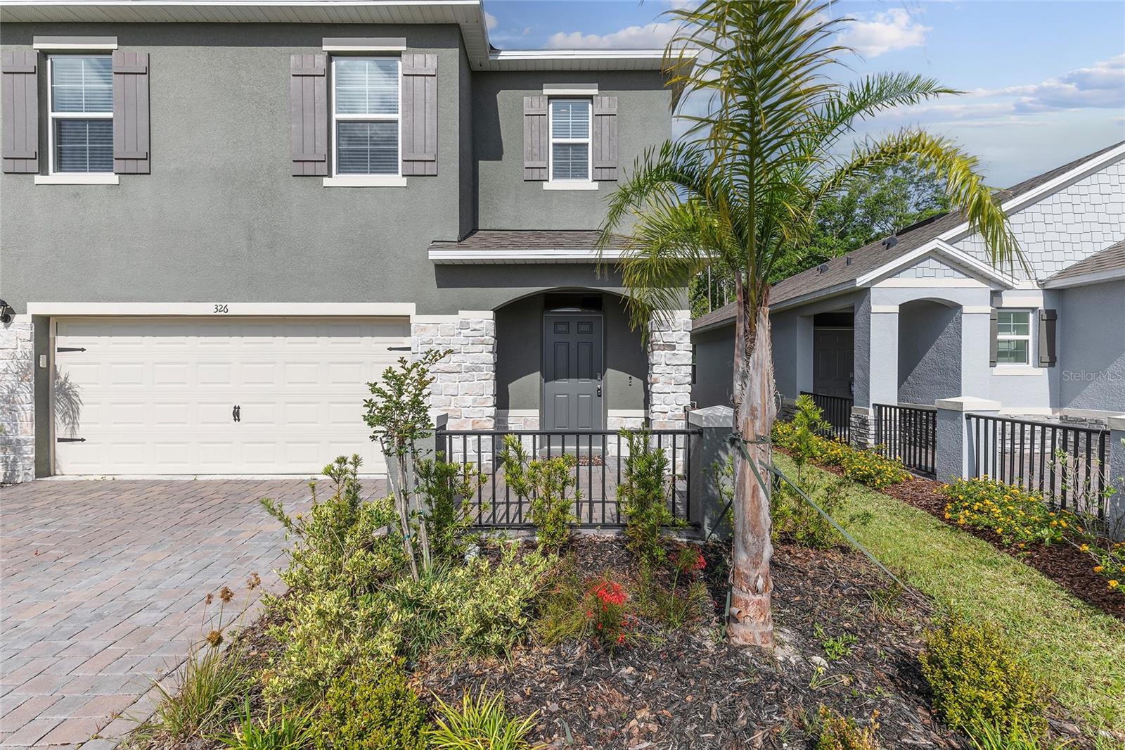 Image 2 of 28 For 326 Caryota Court