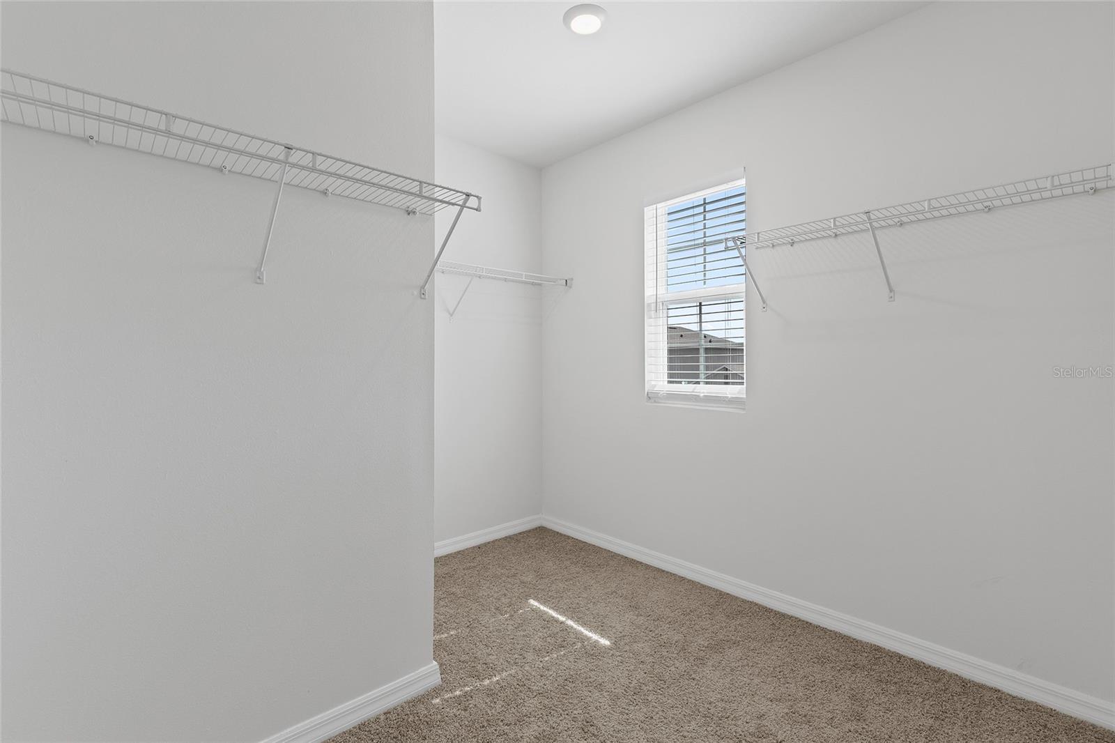 Image 22 of 28 For 326 Caryota Court