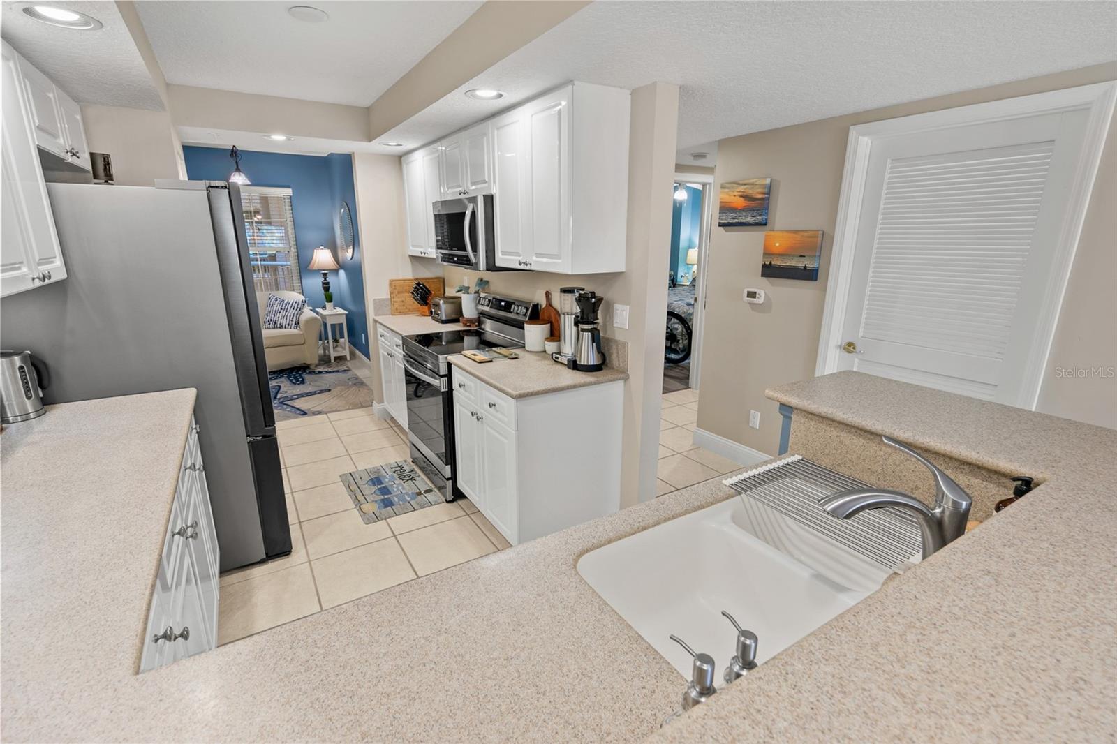 Image 14 of 72 For 4670 Links Village Drive D206