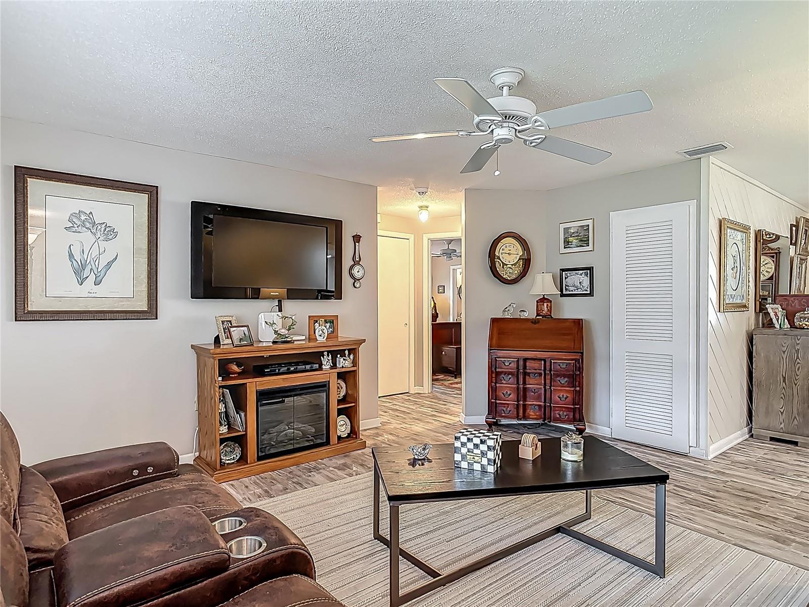Image 12 of 54 For 805 15th Avenue