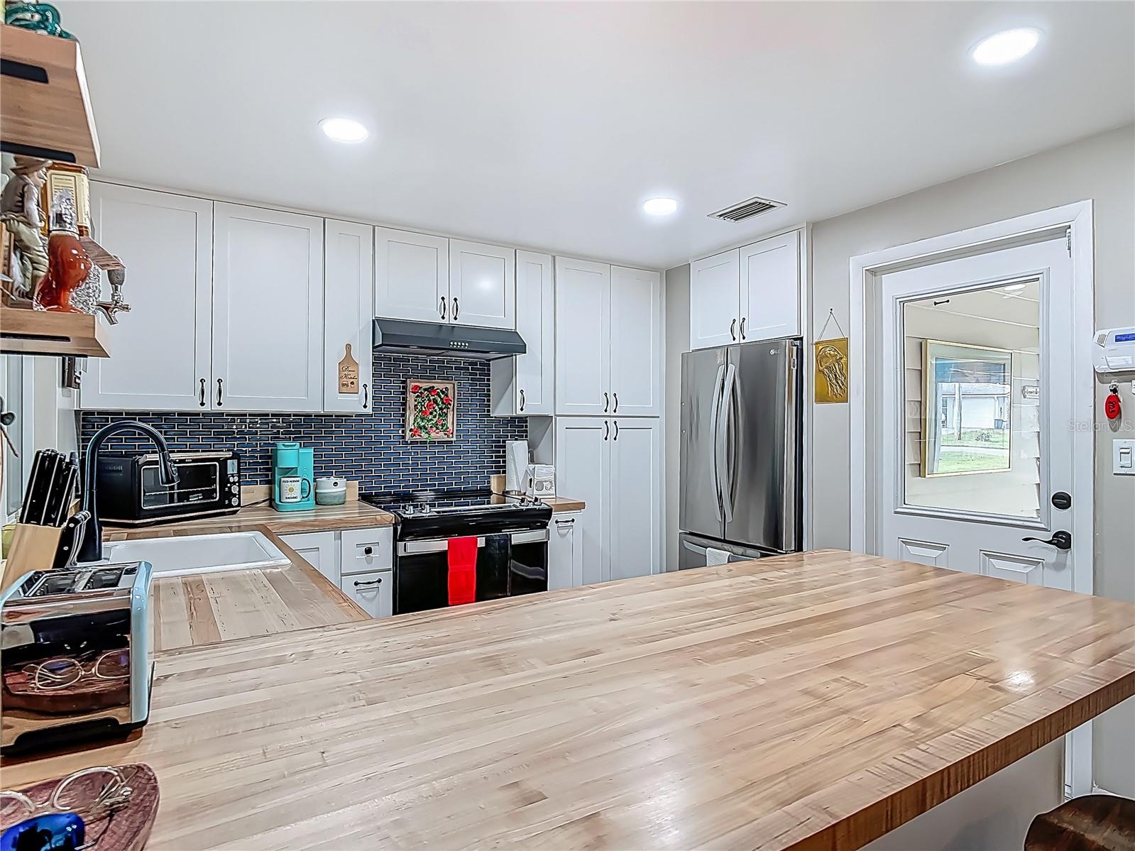 Image 16 of 54 For 805 15th Avenue