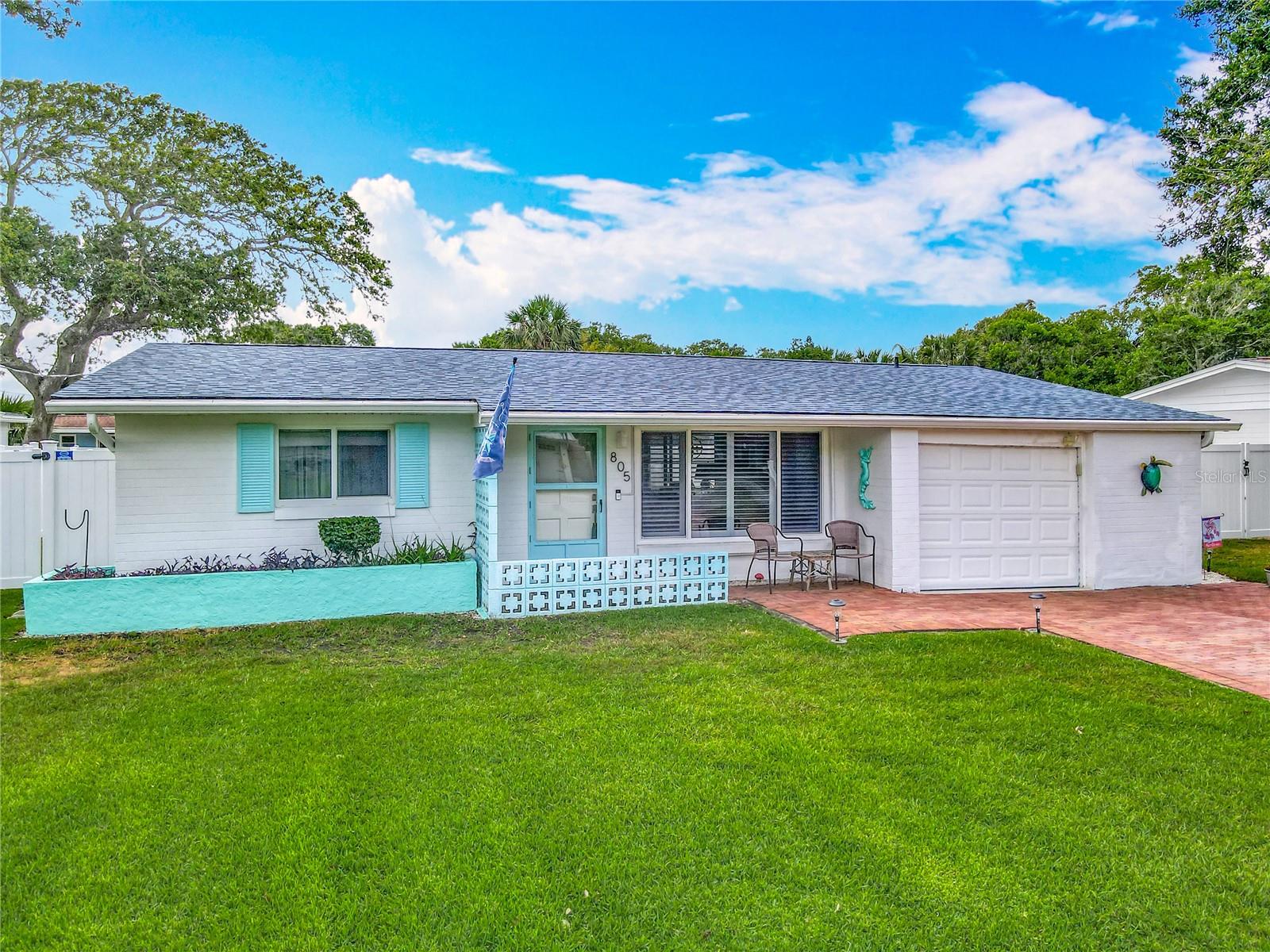 Image 2 of 54 For 805 15th Avenue