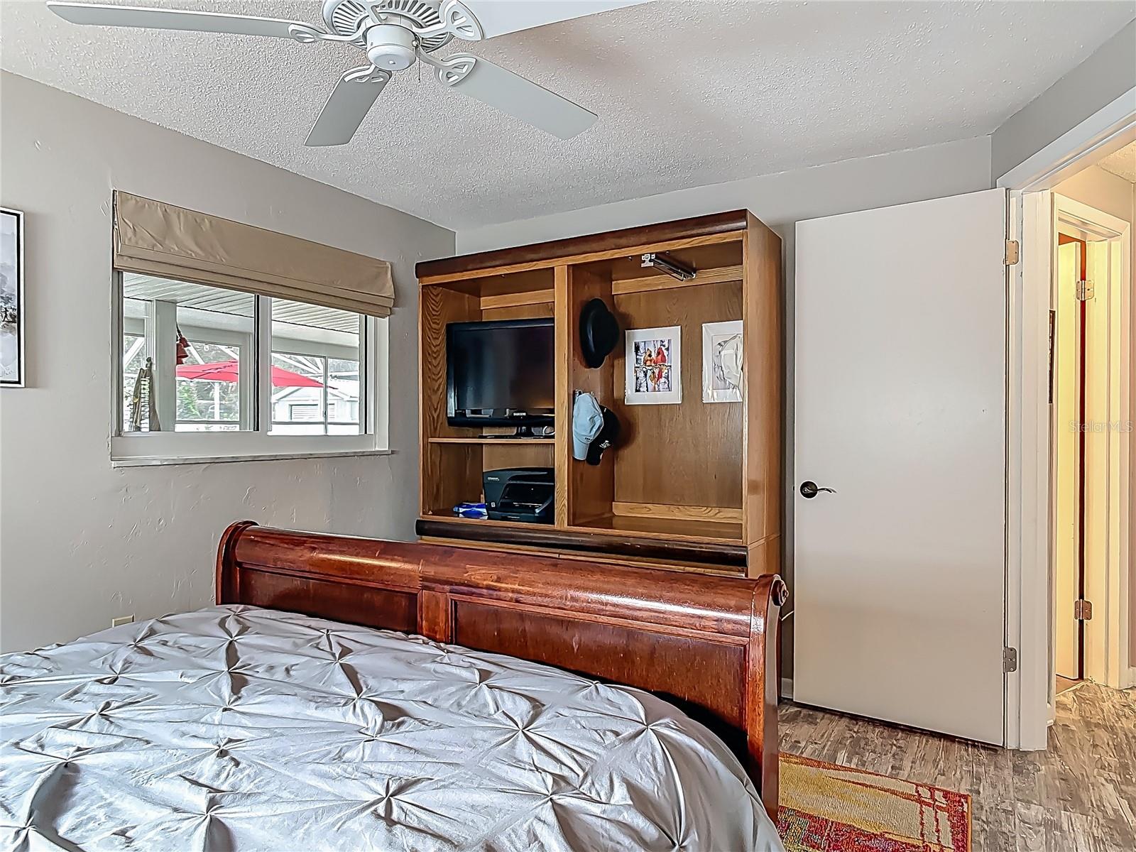 Image 31 of 54 For 805 15th Avenue
