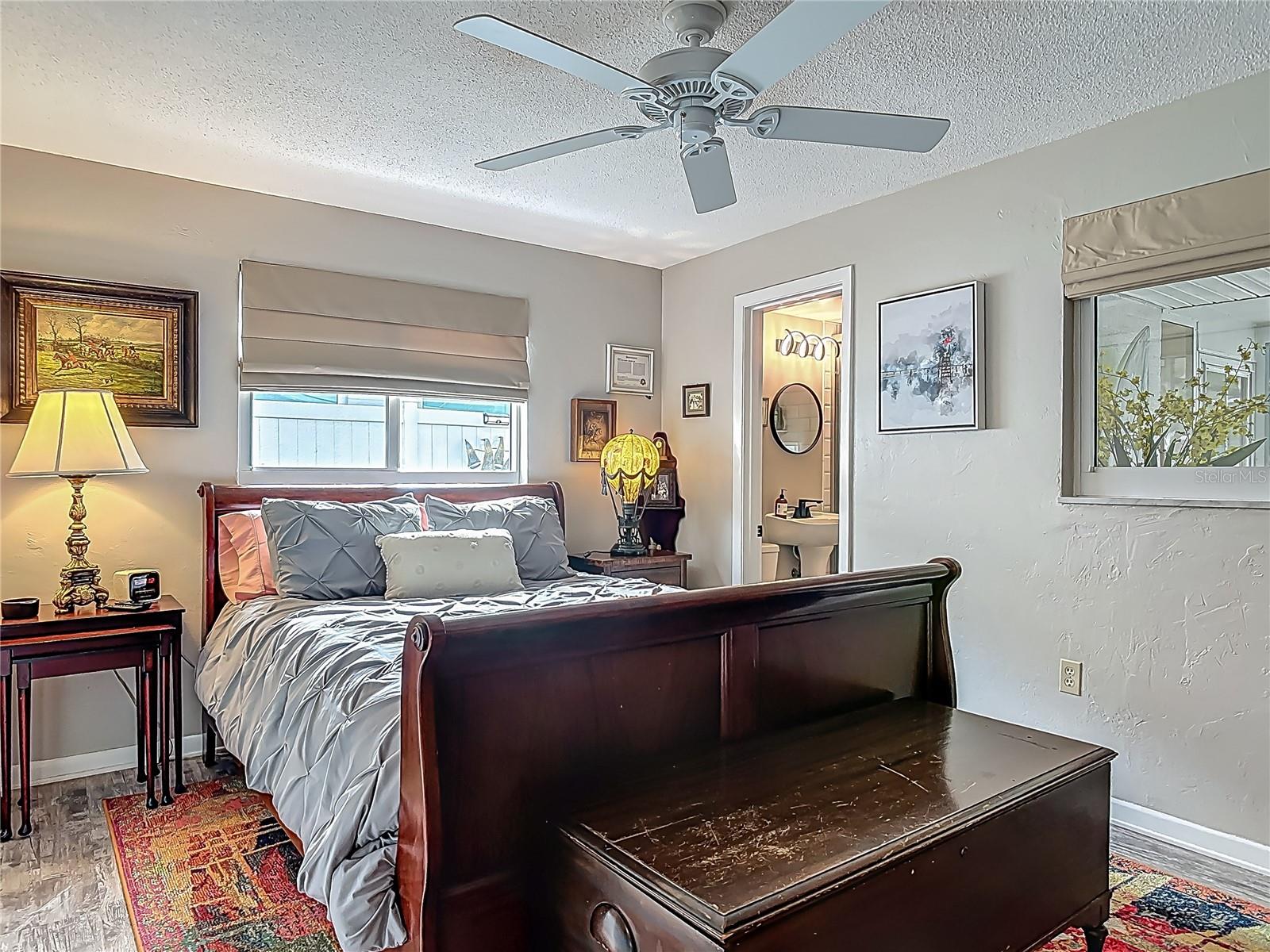 Image 33 of 54 For 805 15th Avenue