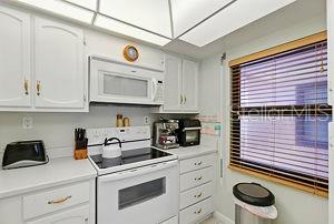 Image 13 of 24 For 4175 Atlantic Avenue 4050
