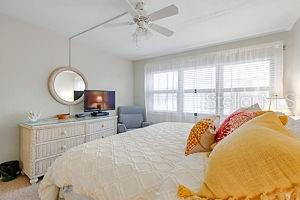 Image 17 of 24 For 4175 Atlantic Avenue 4050