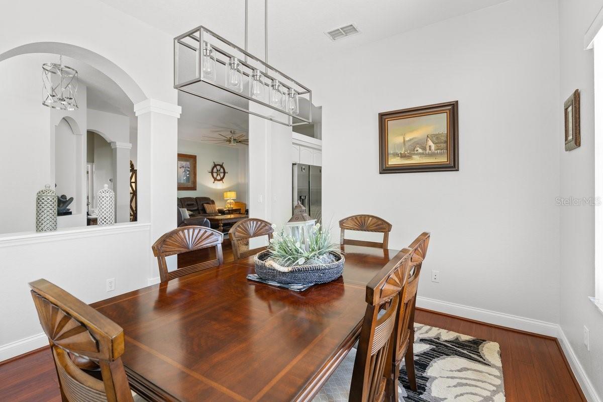Image 11 of 44 For 637 Marisol Drive