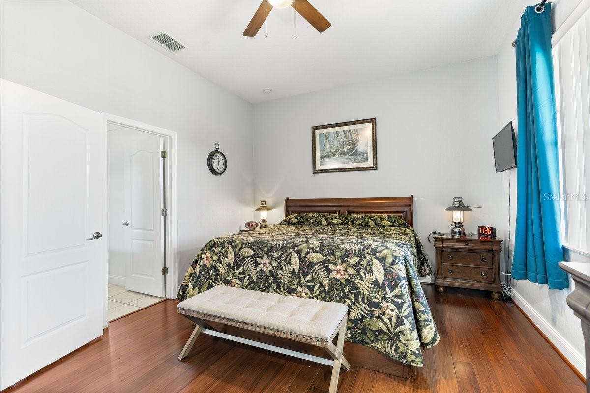 Image 18 of 44 For 637 Marisol Drive