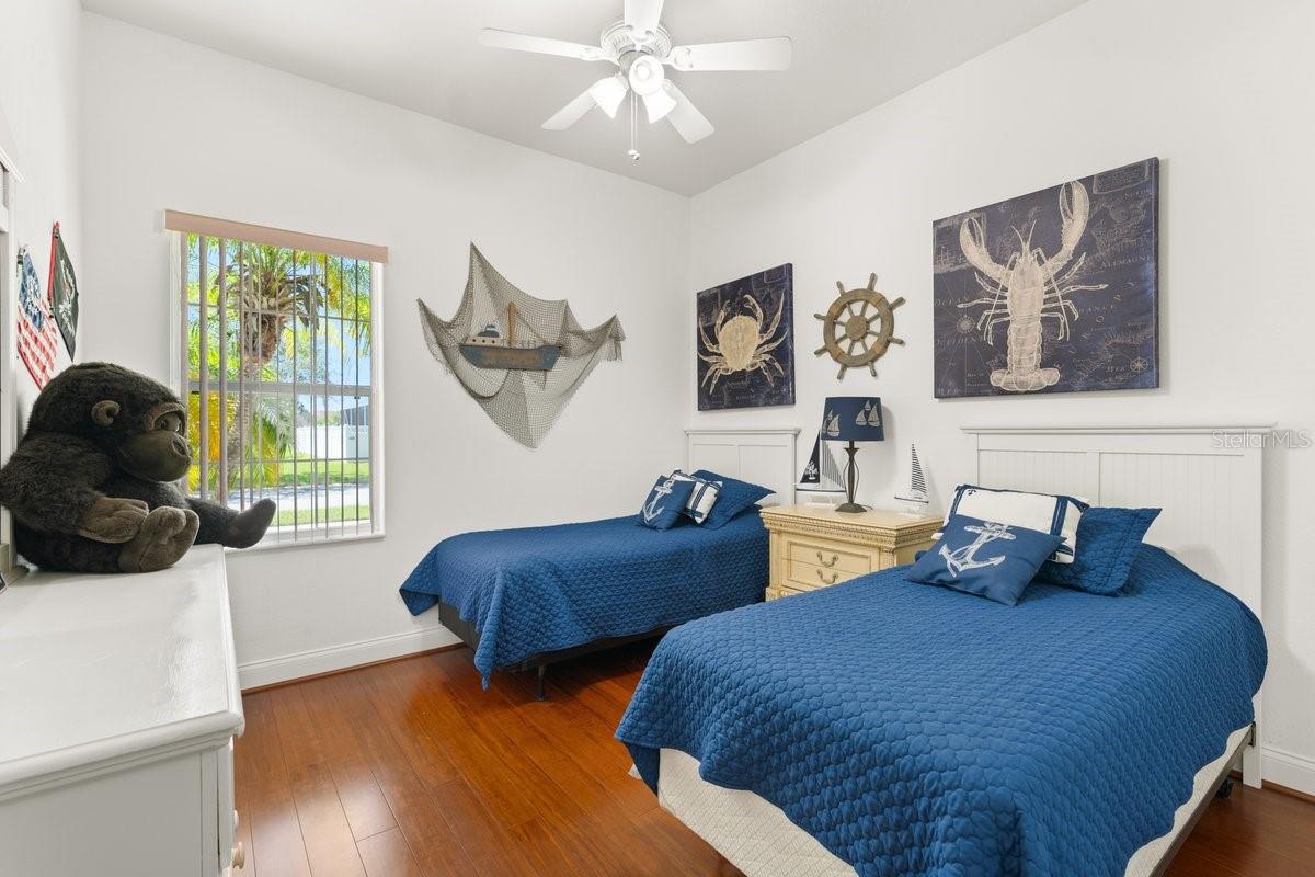 Image 23 of 44 For 637 Marisol Drive