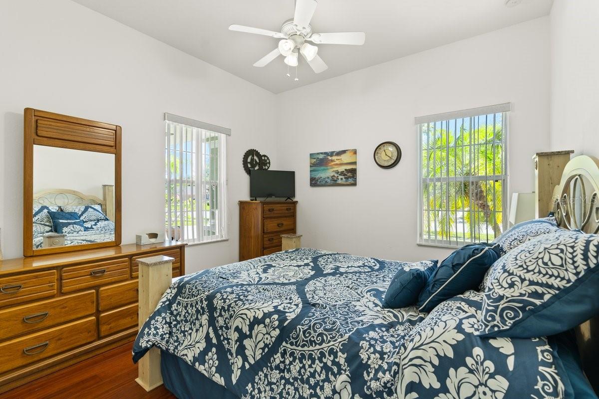 Image 26 of 44 For 637 Marisol Drive