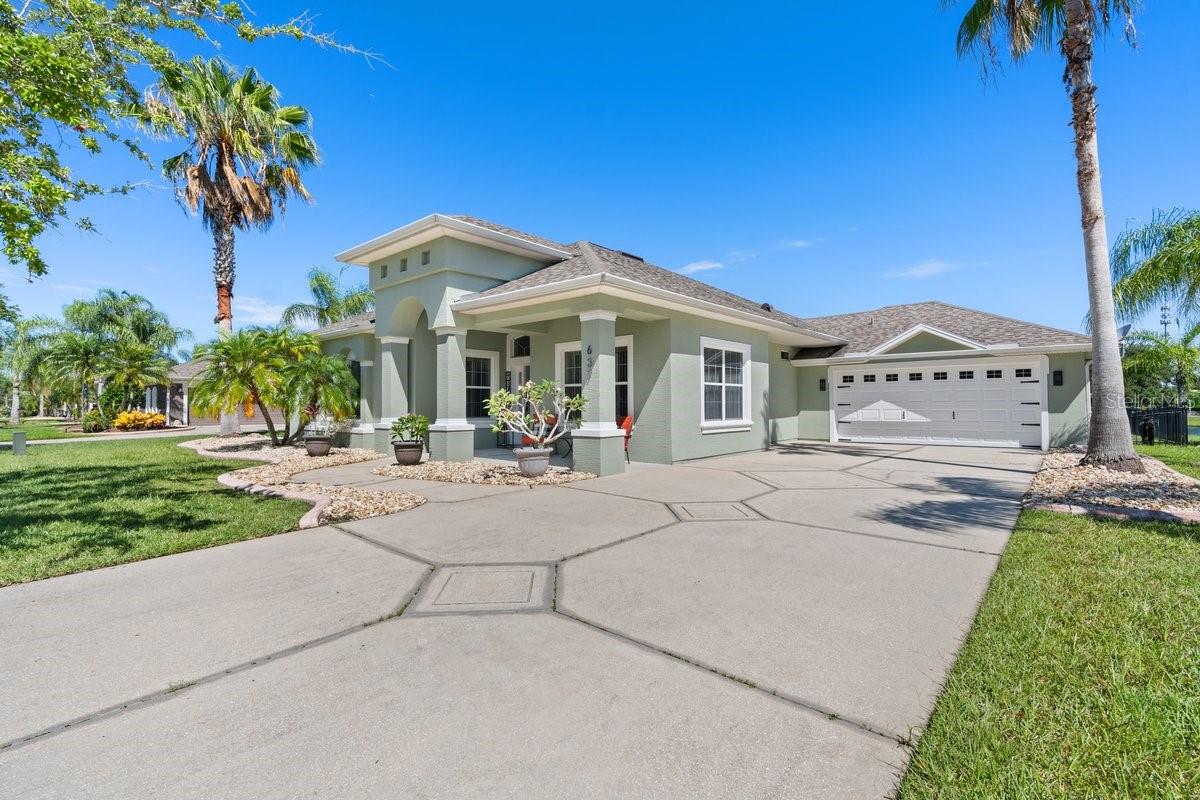 Image 3 of 44 For 637 Marisol Drive