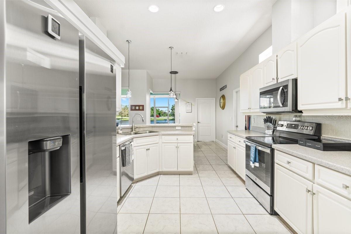Image 30 of 44 For 637 Marisol Drive