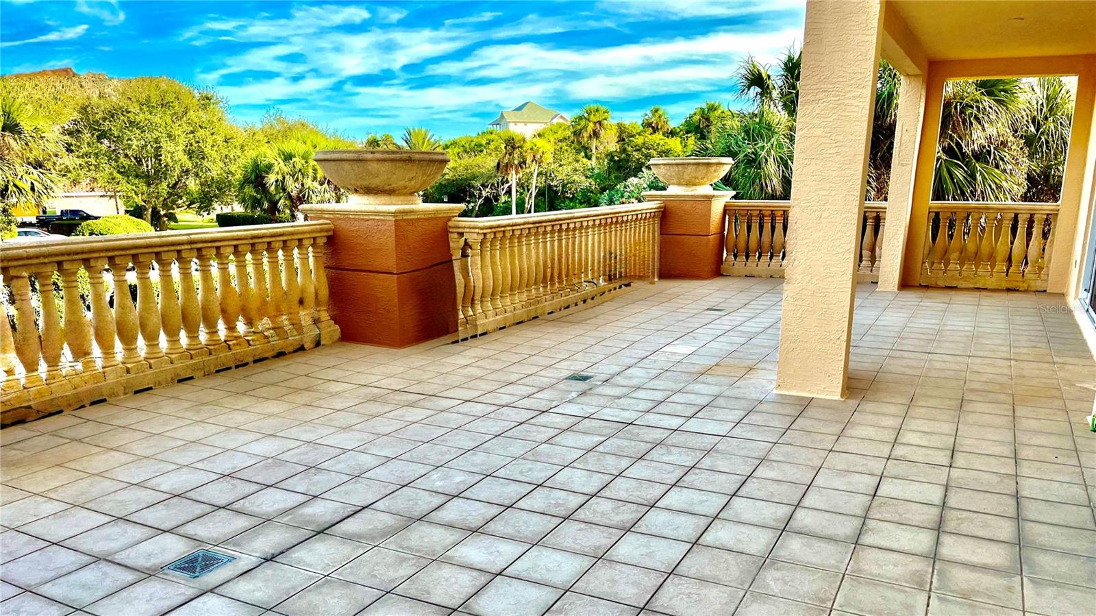 Image 3 of 31 For 250 Minorca Beach Way 206