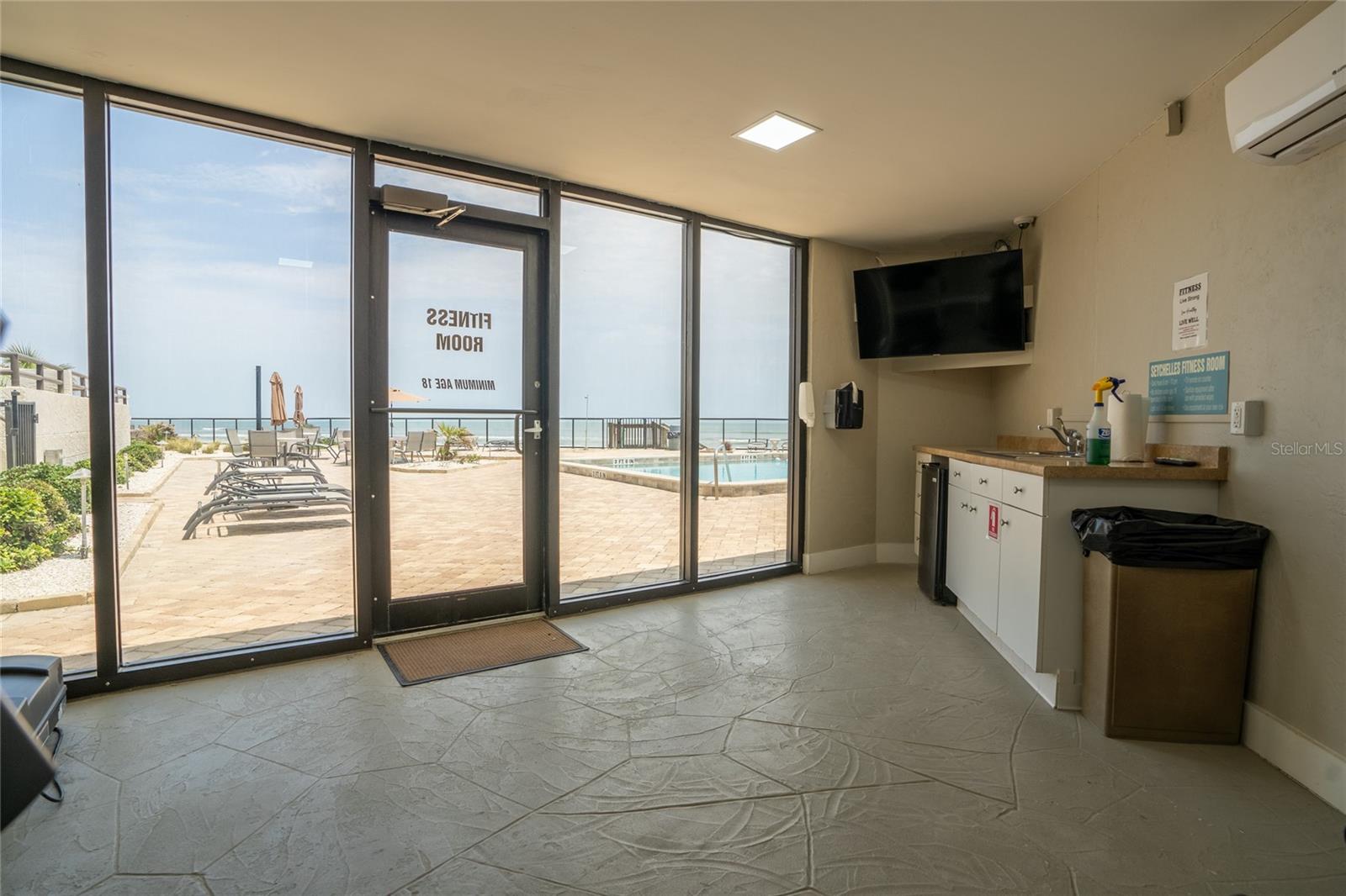 Image 40 of 44 For 3855 Atlantic Avenue 1503