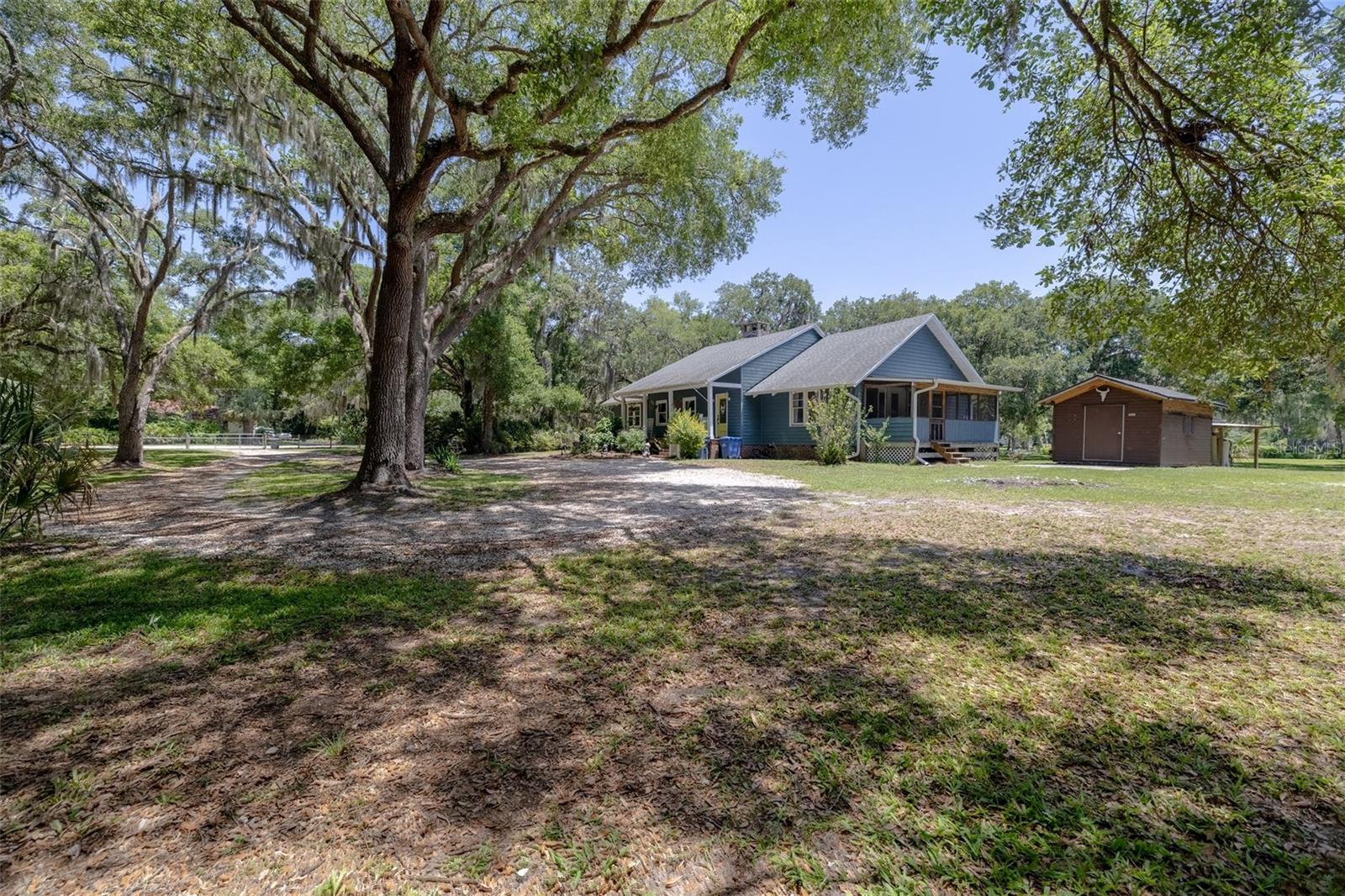 Image 21 of 33 For 4580 Lake James Circle