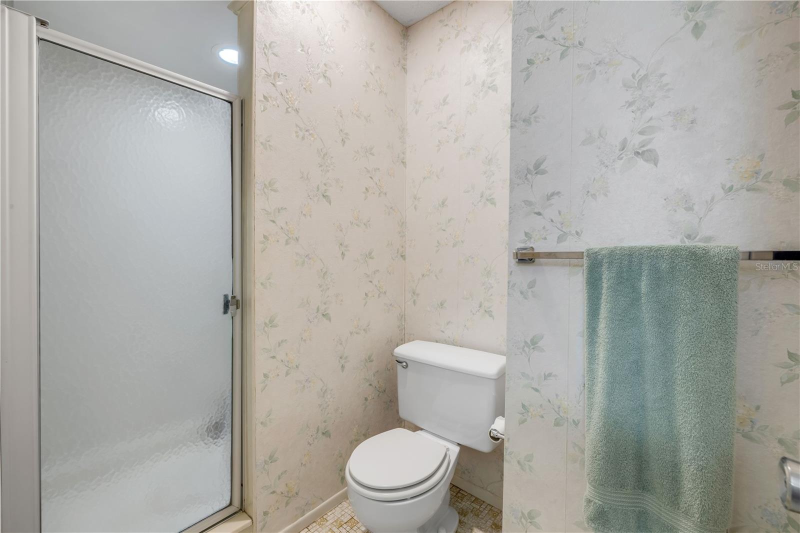 Image 17 of 25 For 257 Club House Boulevard