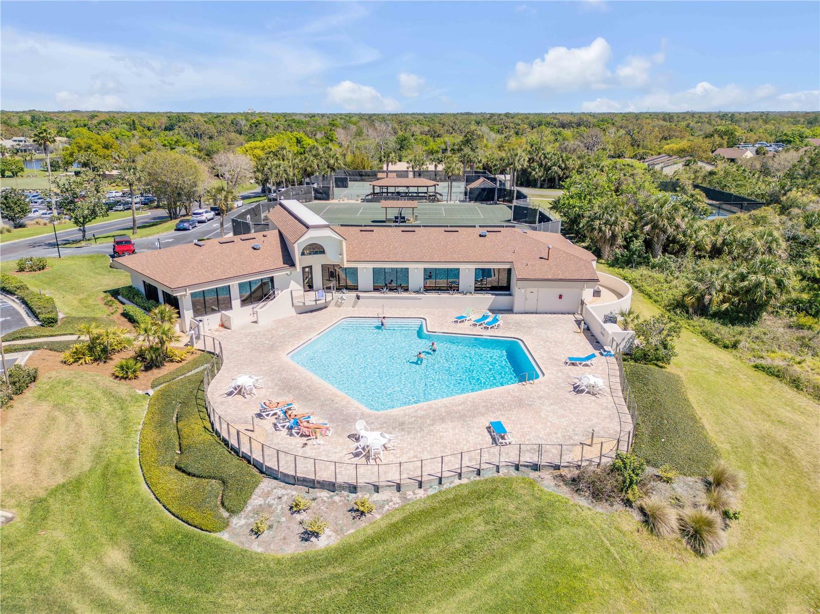 Image 22 of 25 For 257 Club House Boulevard