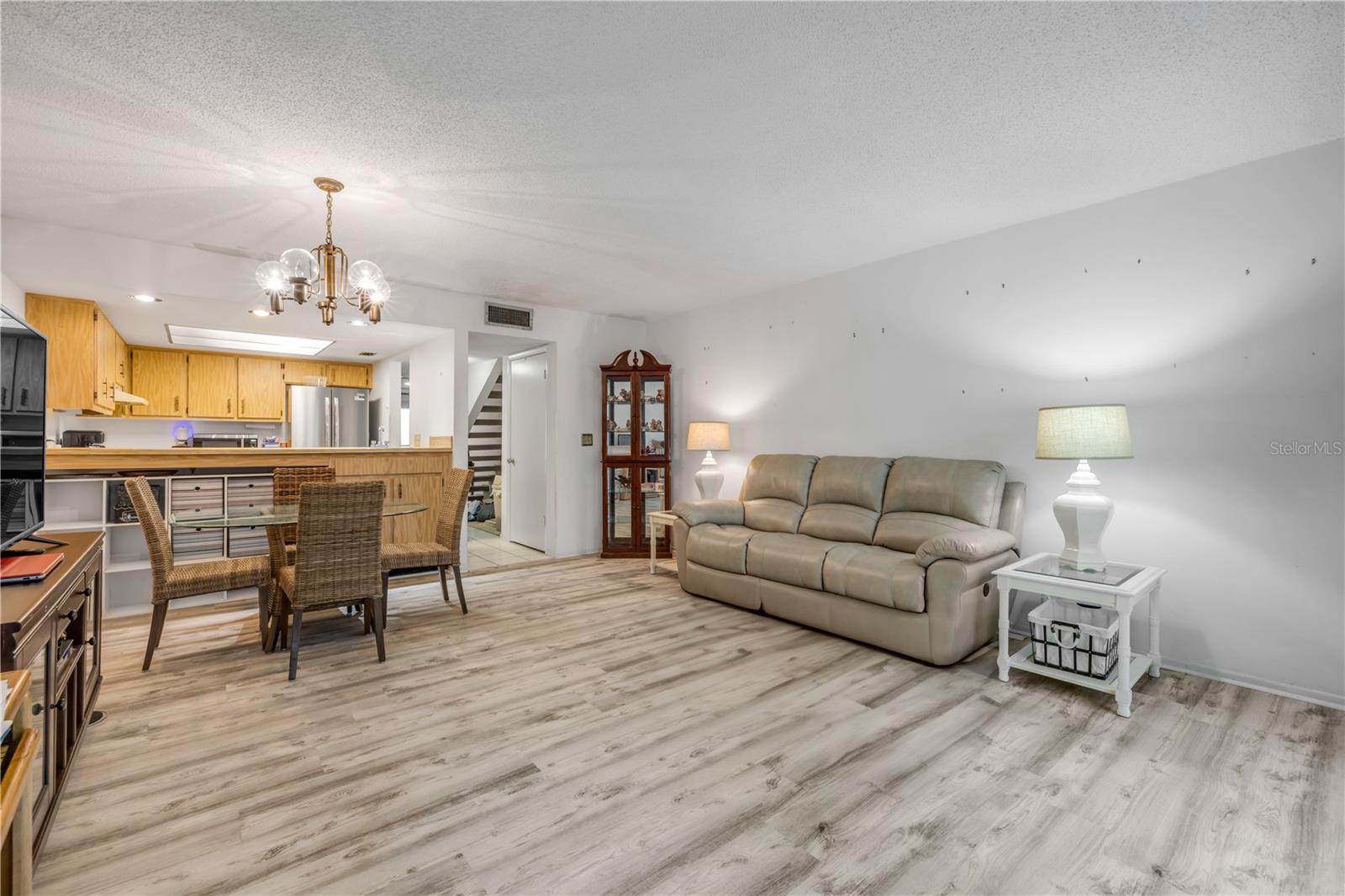Image 4 of 25 For 257 Club House Boulevard