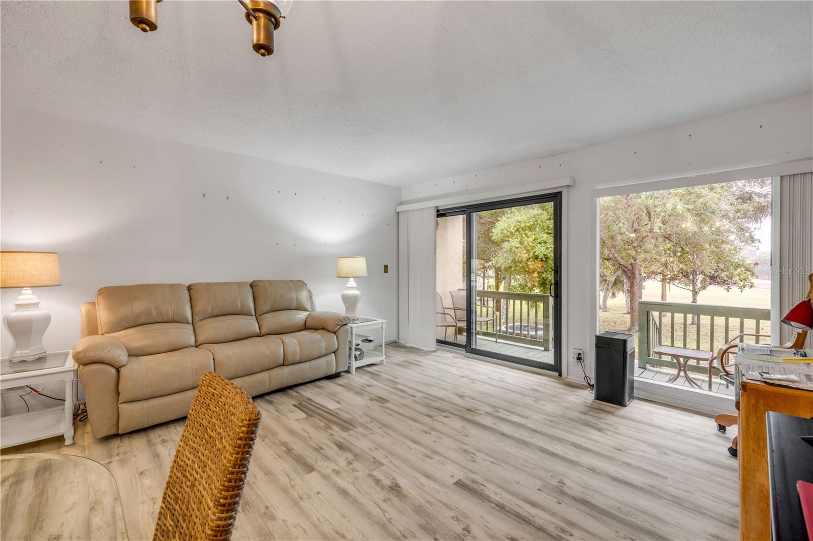 Image 5 of 25 For 257 Club House Boulevard