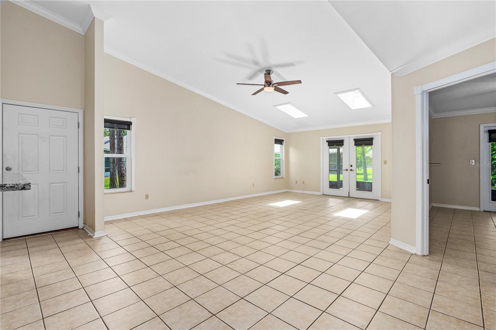 Image 12 of 47 For 115 Bob White Court