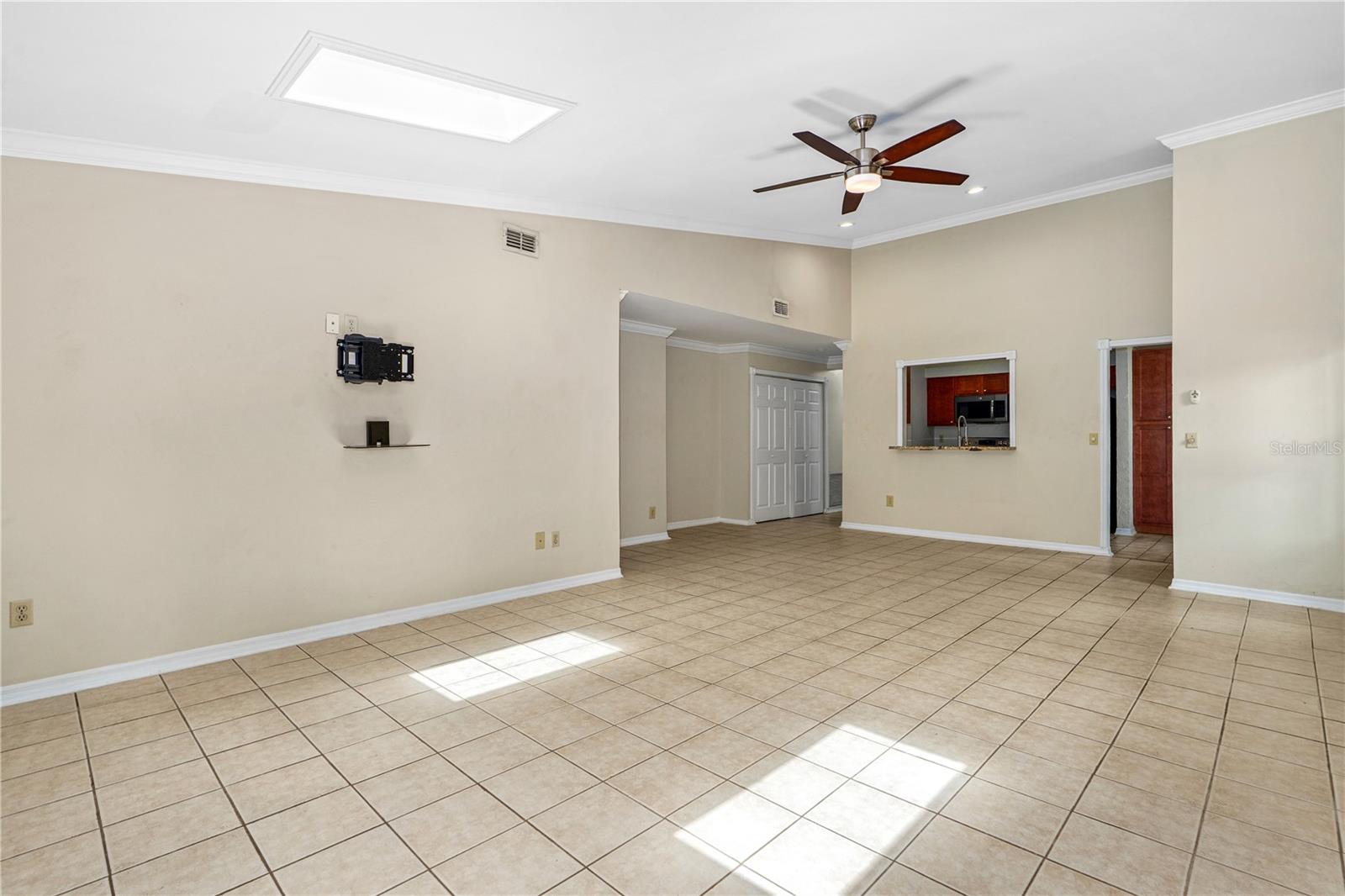 Image 15 of 47 For 115 Bob White Court