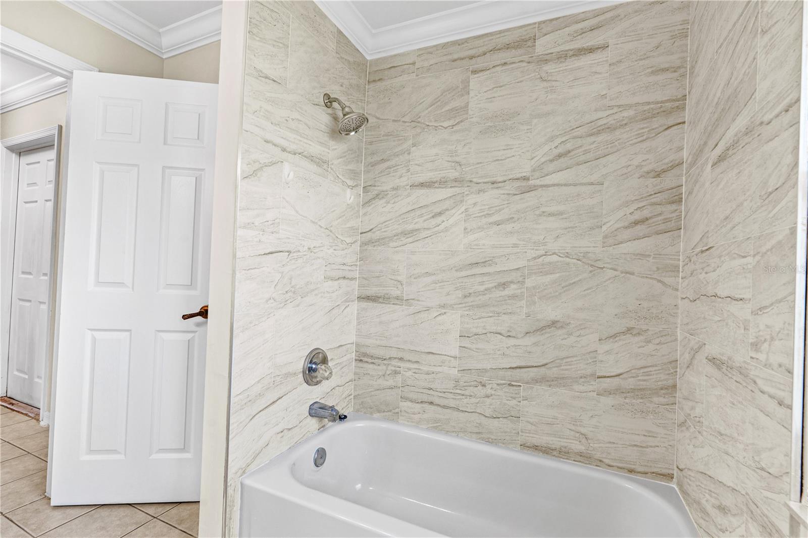Image 31 of 47 For 115 Bob White Court