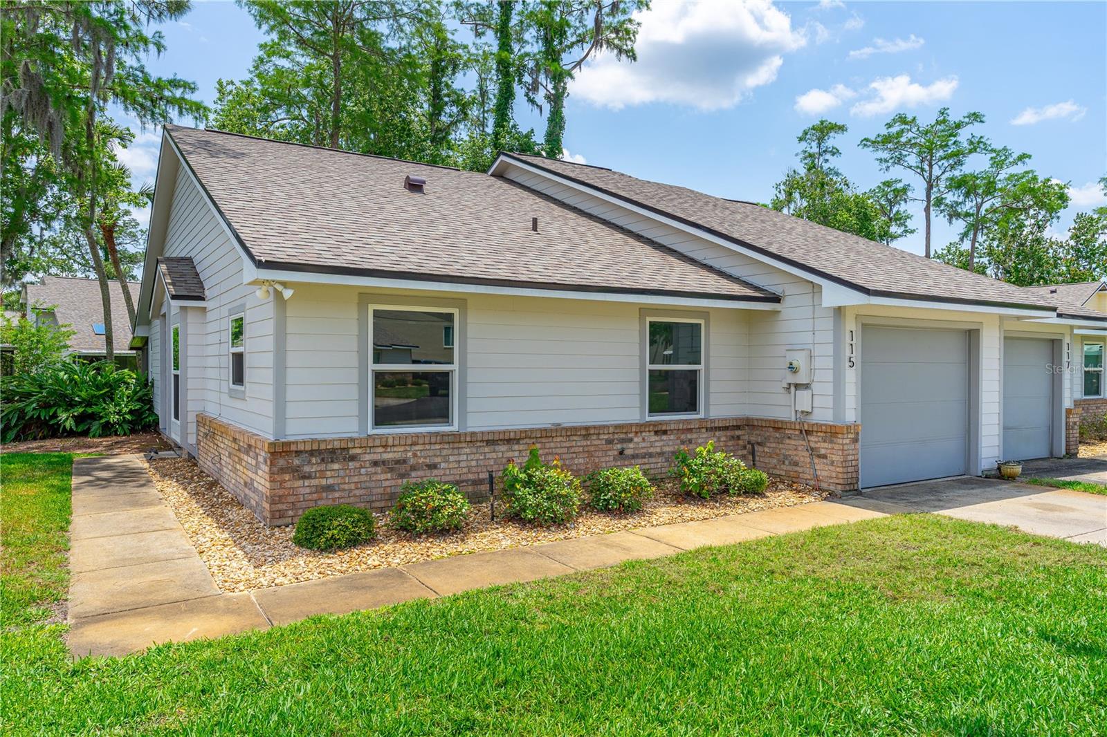 Image 4 of 47 For 115 Bob White Court