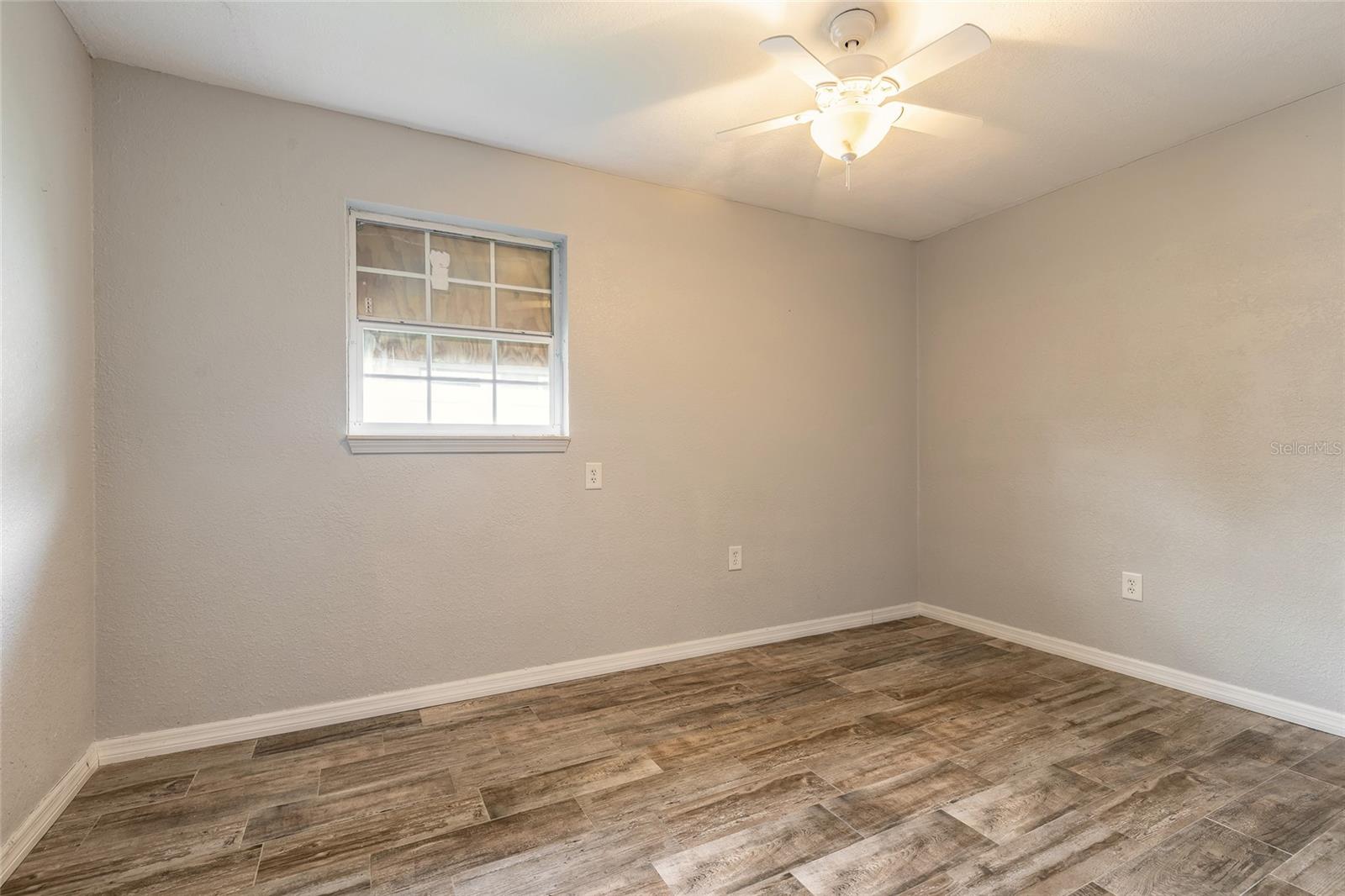 Image 12 of 20 For 306 Jefferson Avenue