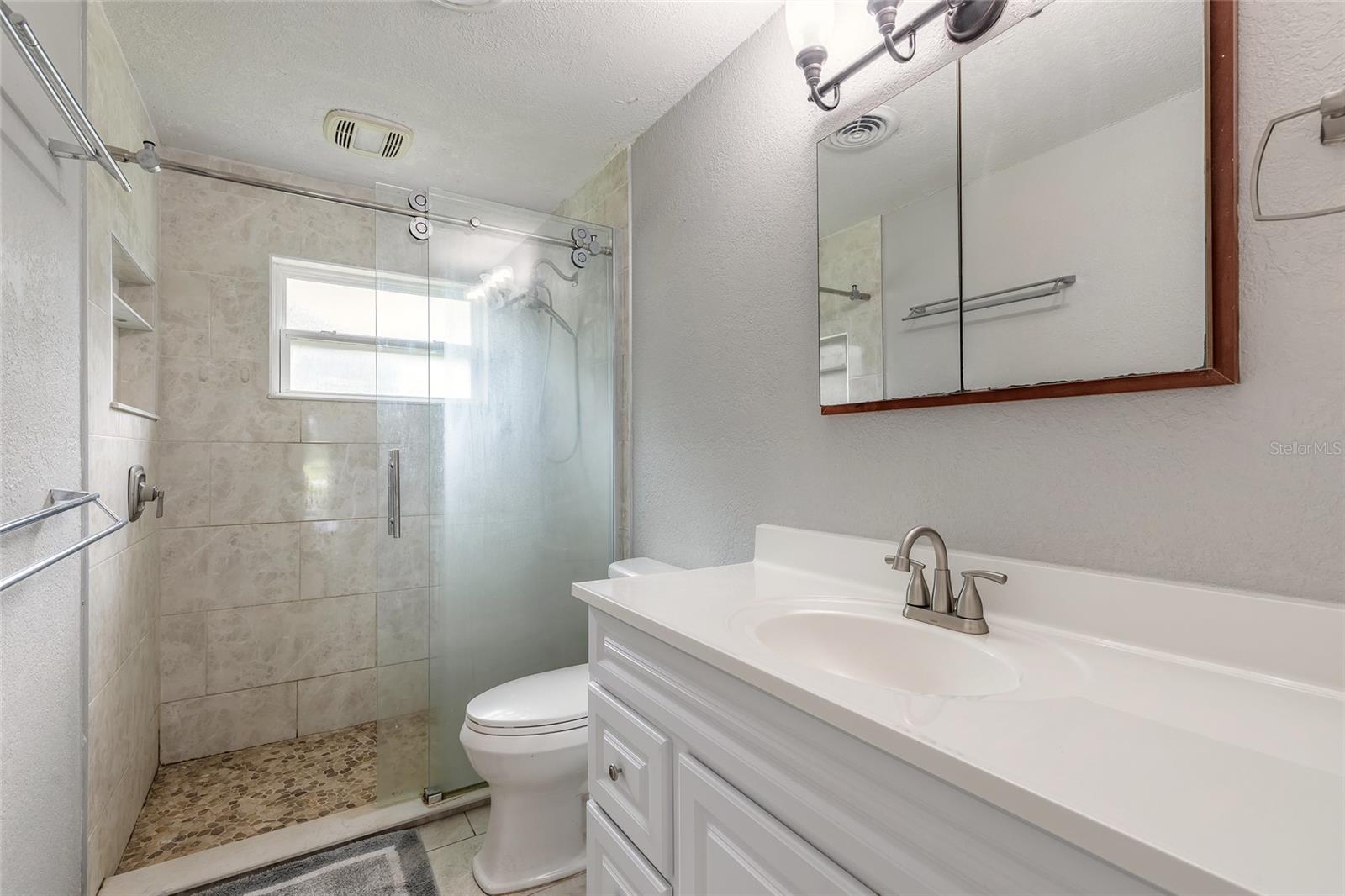 Image 13 of 20 For 306 Jefferson Avenue