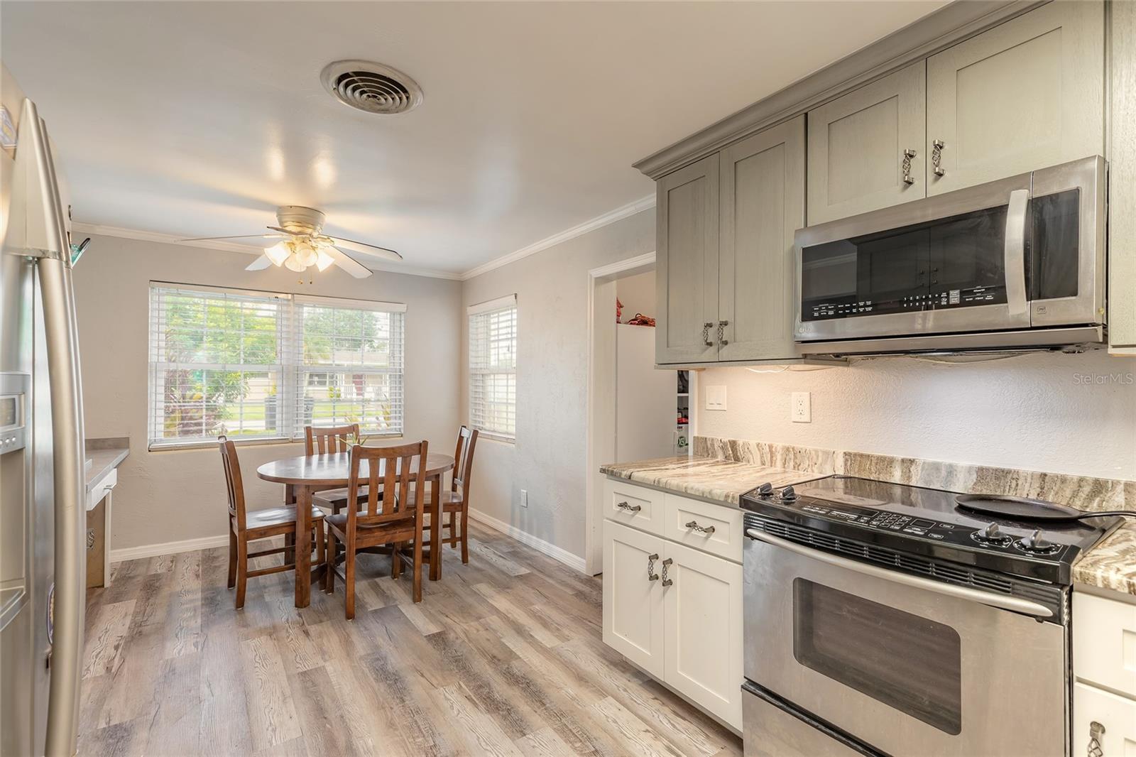 Image 3 of 20 For 306 Jefferson Avenue