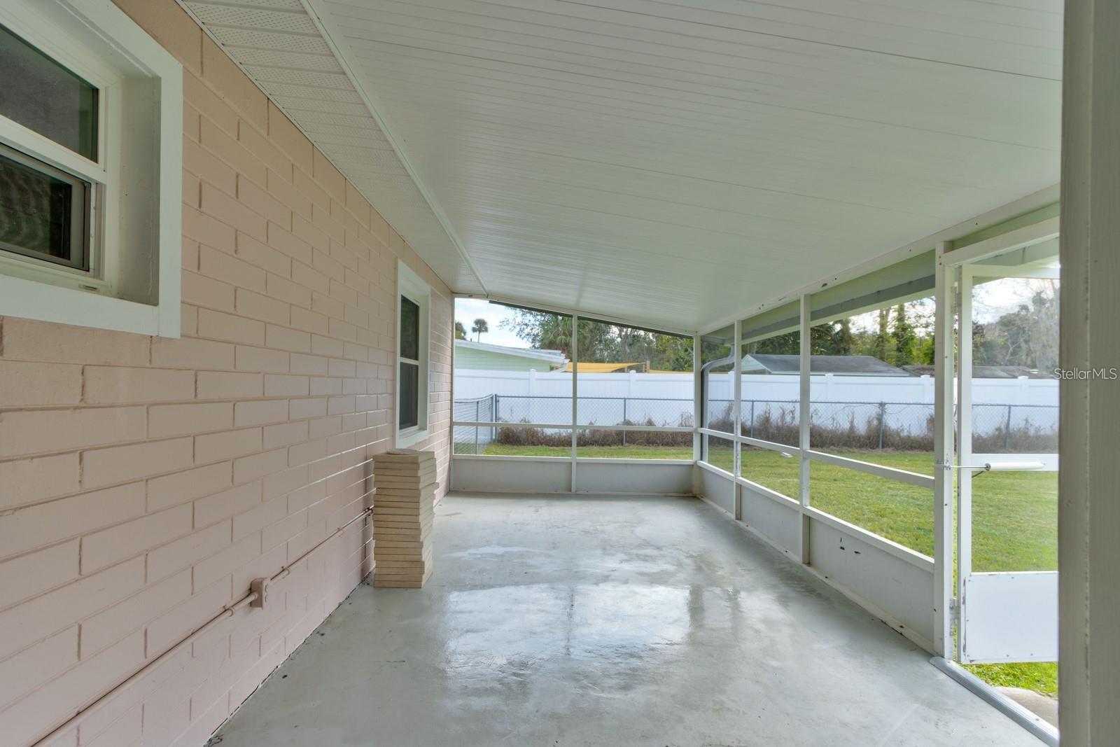 Image 18 of 25 For 144 Ellison Avenue