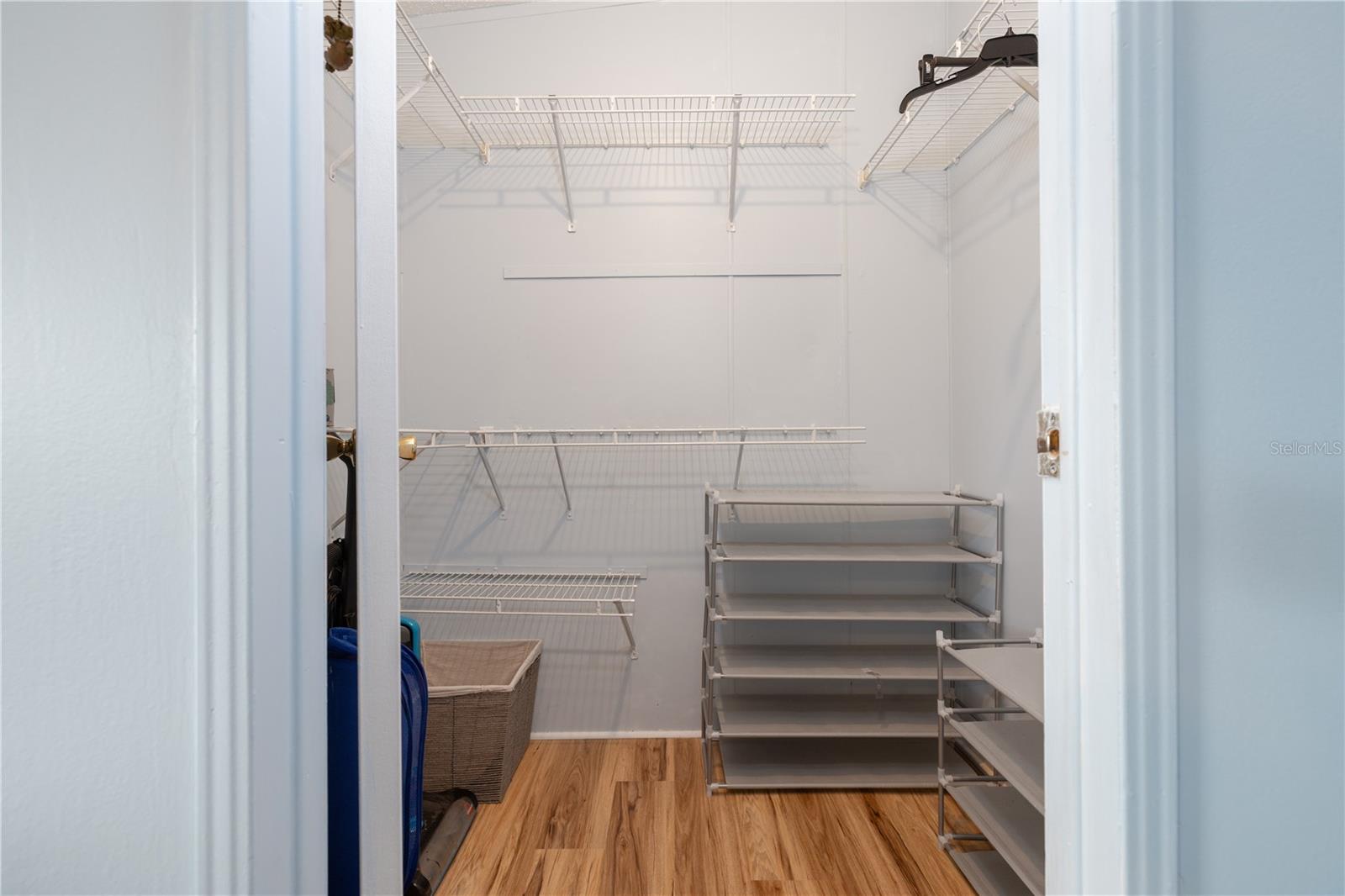 Image 15 of 32 For 208 Schooner Avenue