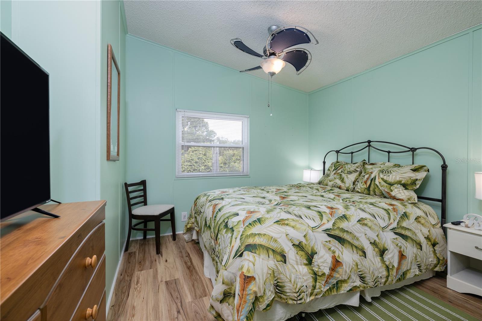 Image 18 of 32 For 208 Schooner Avenue