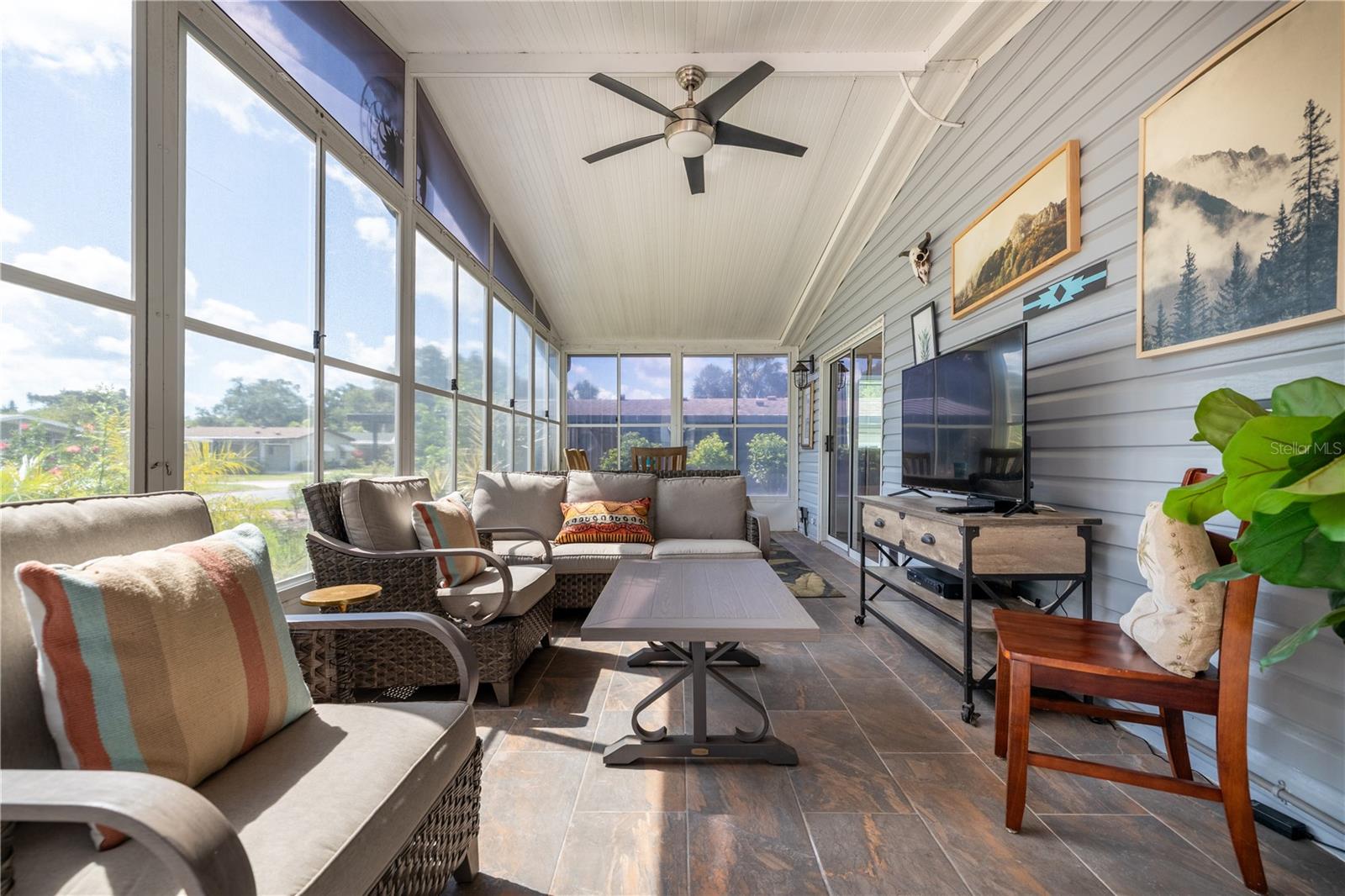 Image 22 of 32 For 208 Schooner Avenue