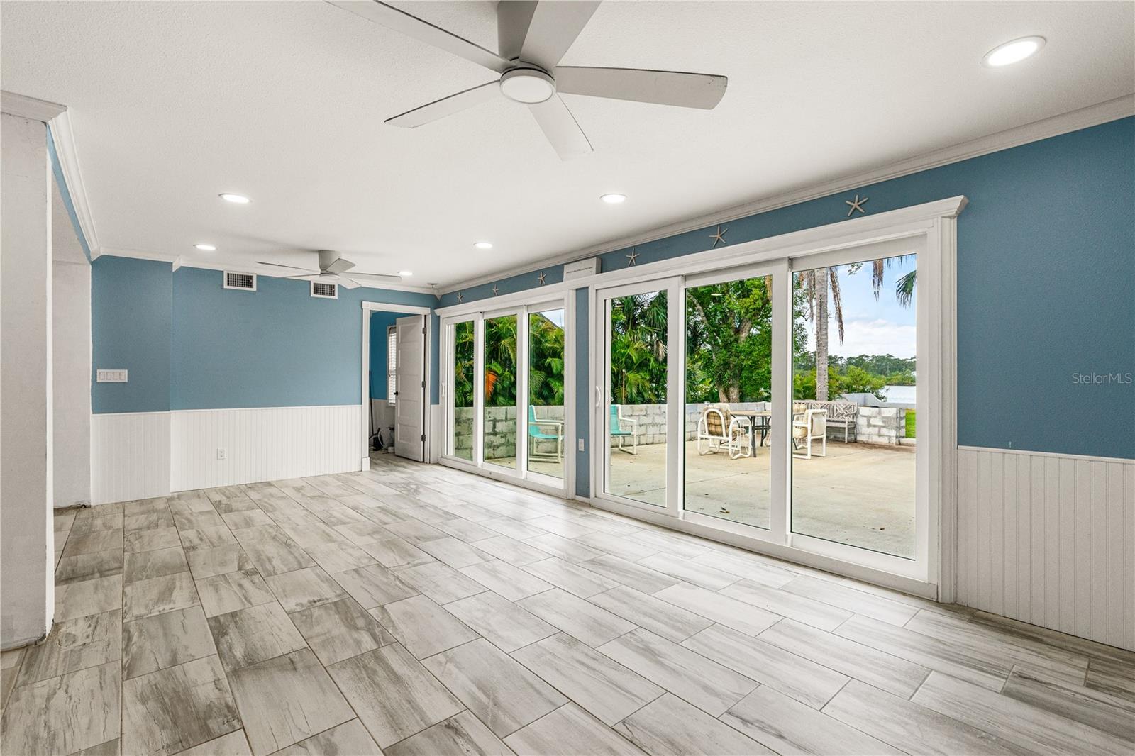 Image 6 of 33 For 2576 Sunset Drive